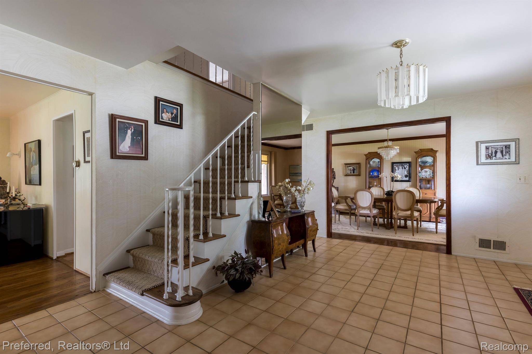 MI 48331,34261 COMMONS DR