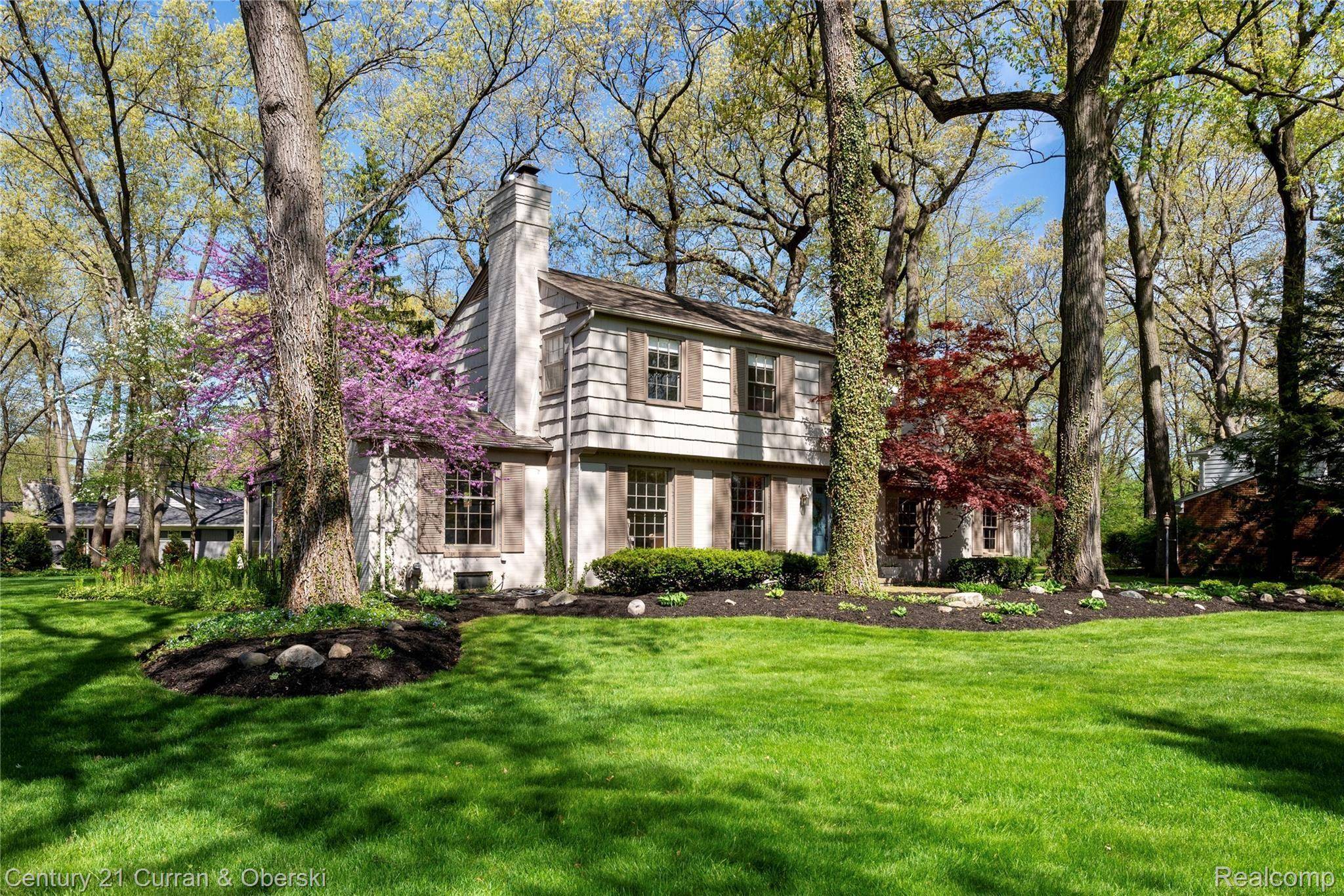 Bloomfield Hills, MI 48301,5640 WOODLAND PASS