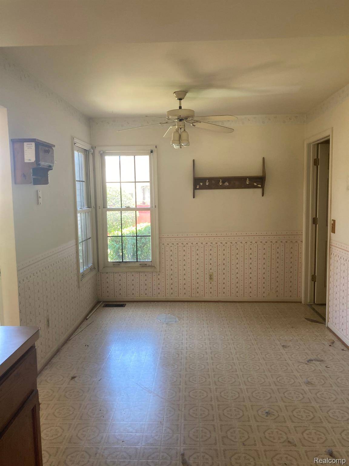 Clinton Twp, MI 48038,15556 ORCHARD RIDGE DR