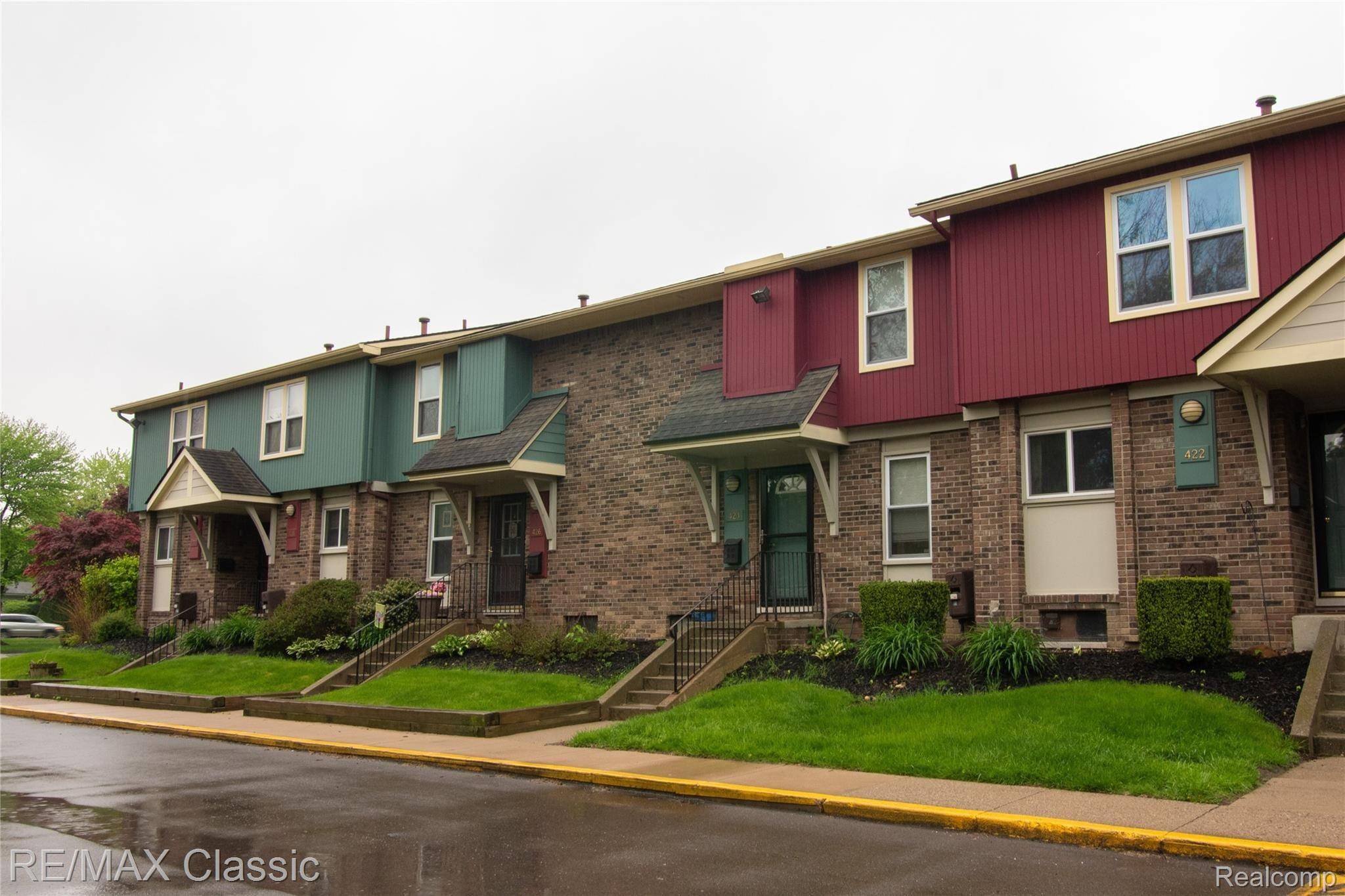 Saline, MI 48176,424 HARTMAN LANE