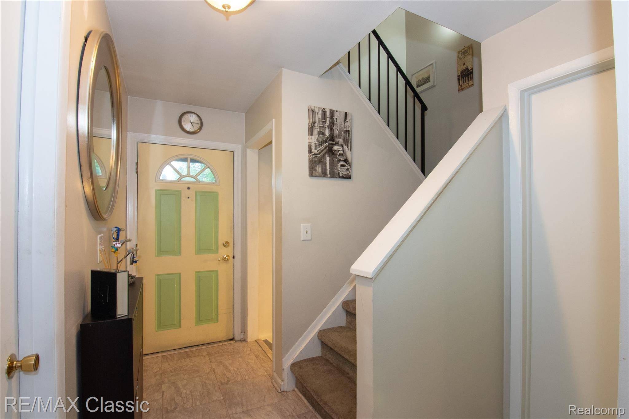 Saline, MI 48176,424 HARTMAN LANE