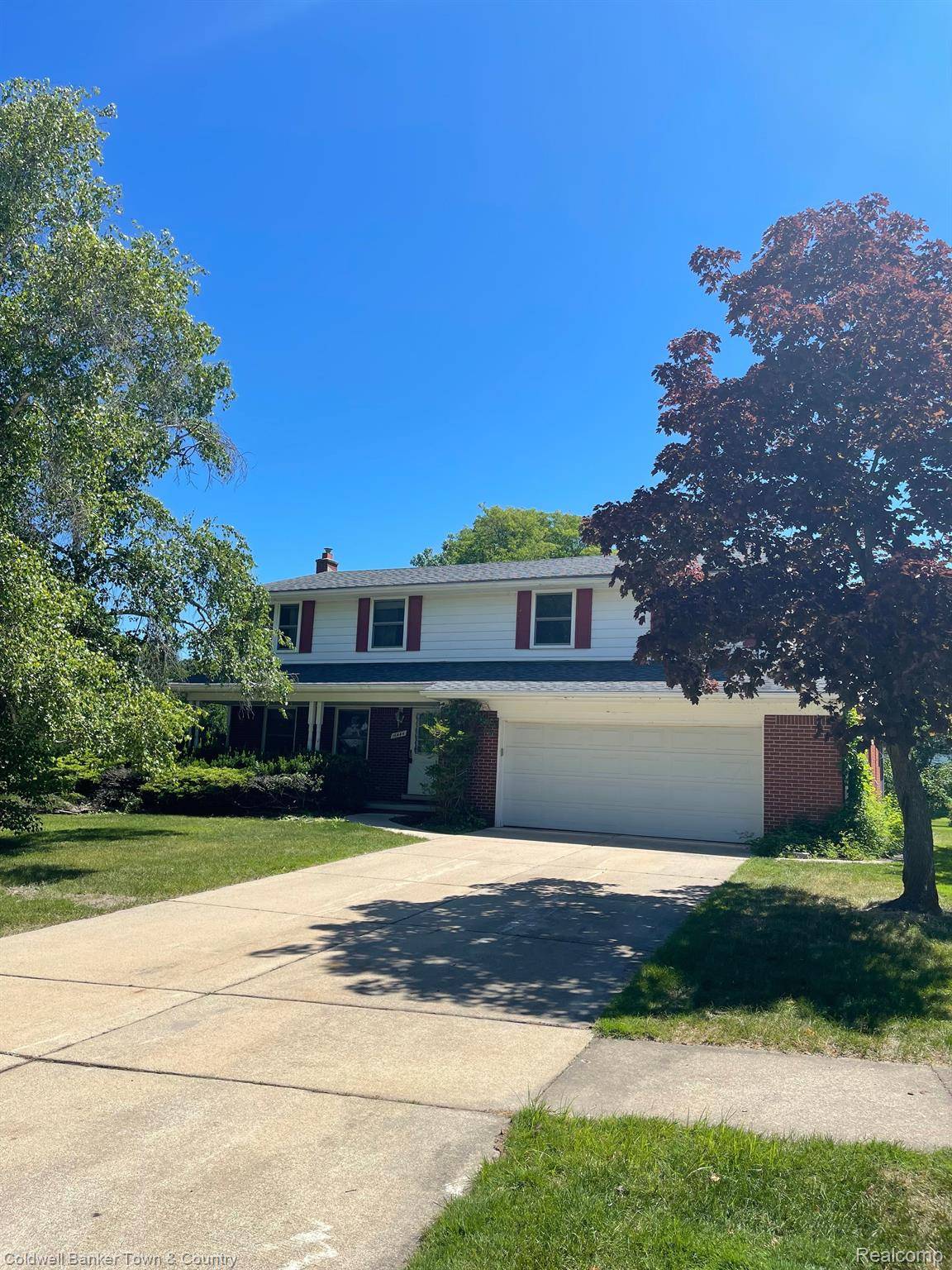 Livonia, MI 48154,16444 wayne RD