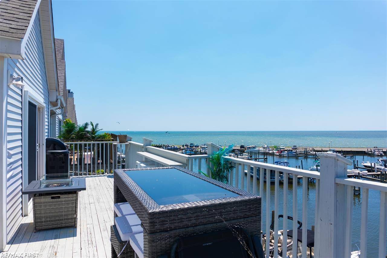 Harrison Twp, MI 48045,37512 Jefferson