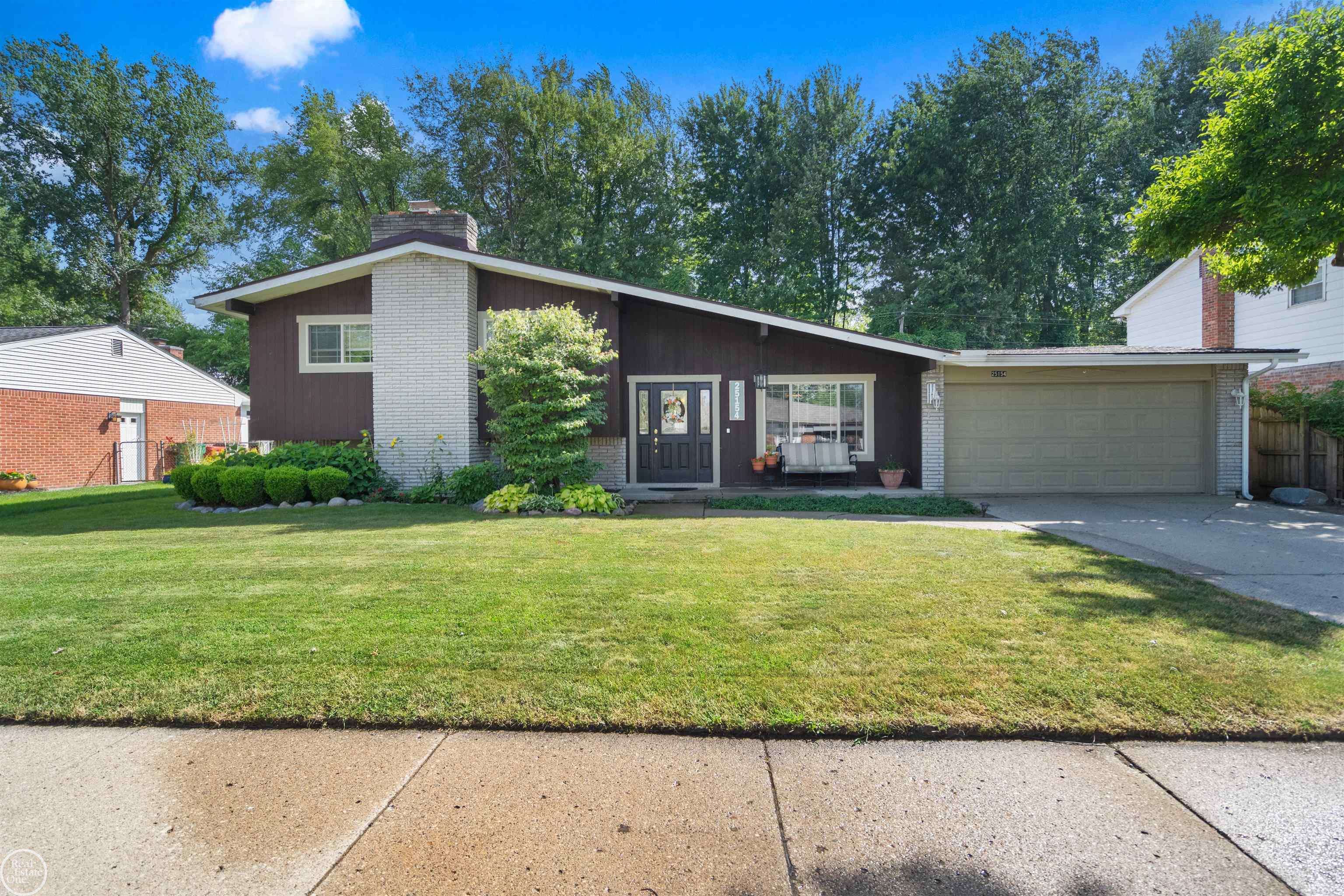 Harrison Twp, MI 48045,25154 S Magdalena