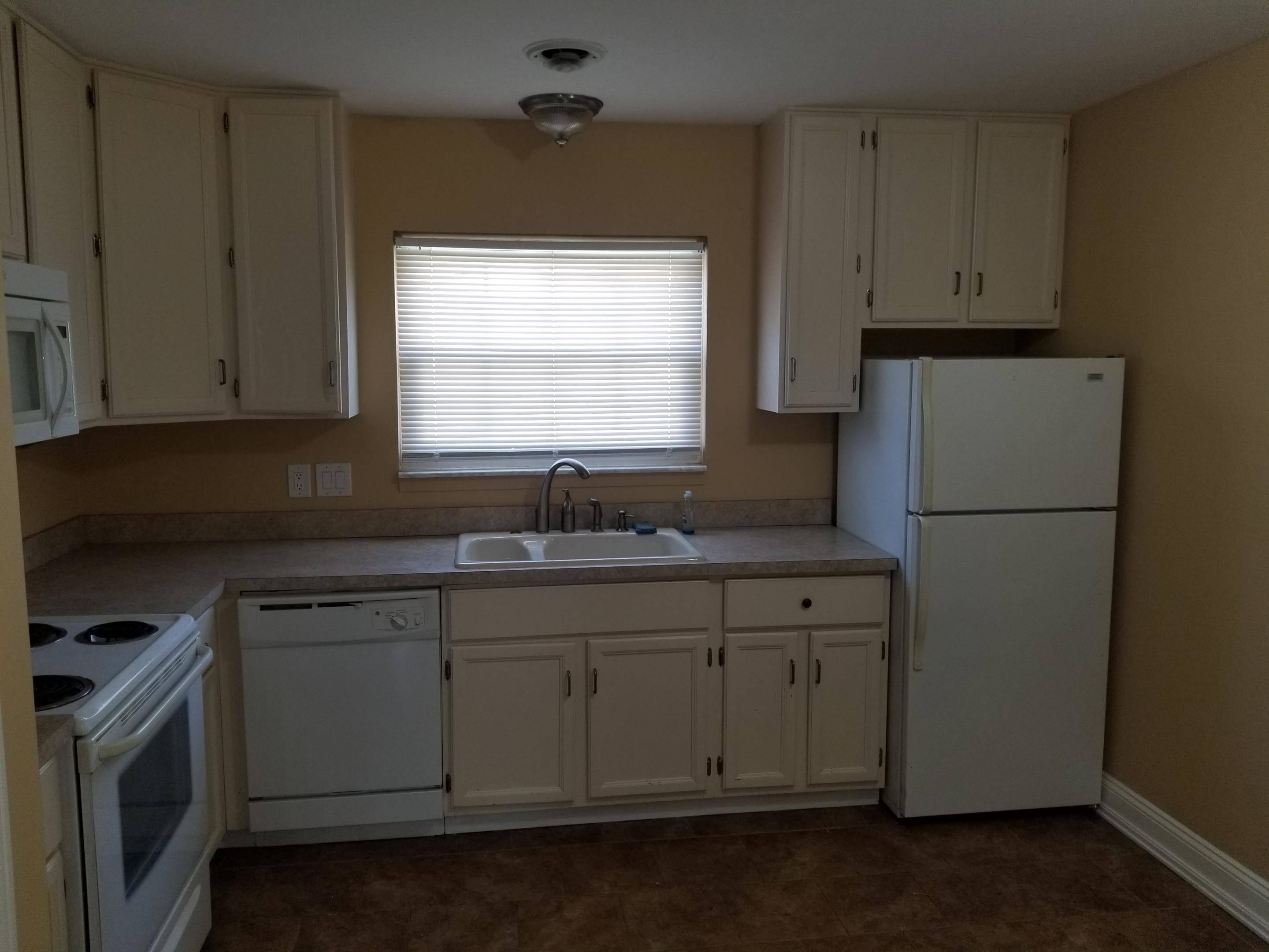 Roseville, MI 48066,20823 Flora