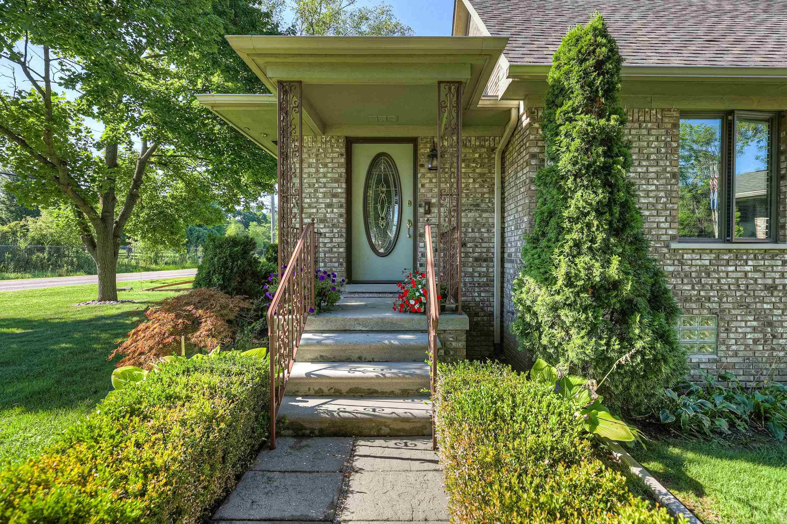 Clinton Township, MI 48036,41721 Little Rd