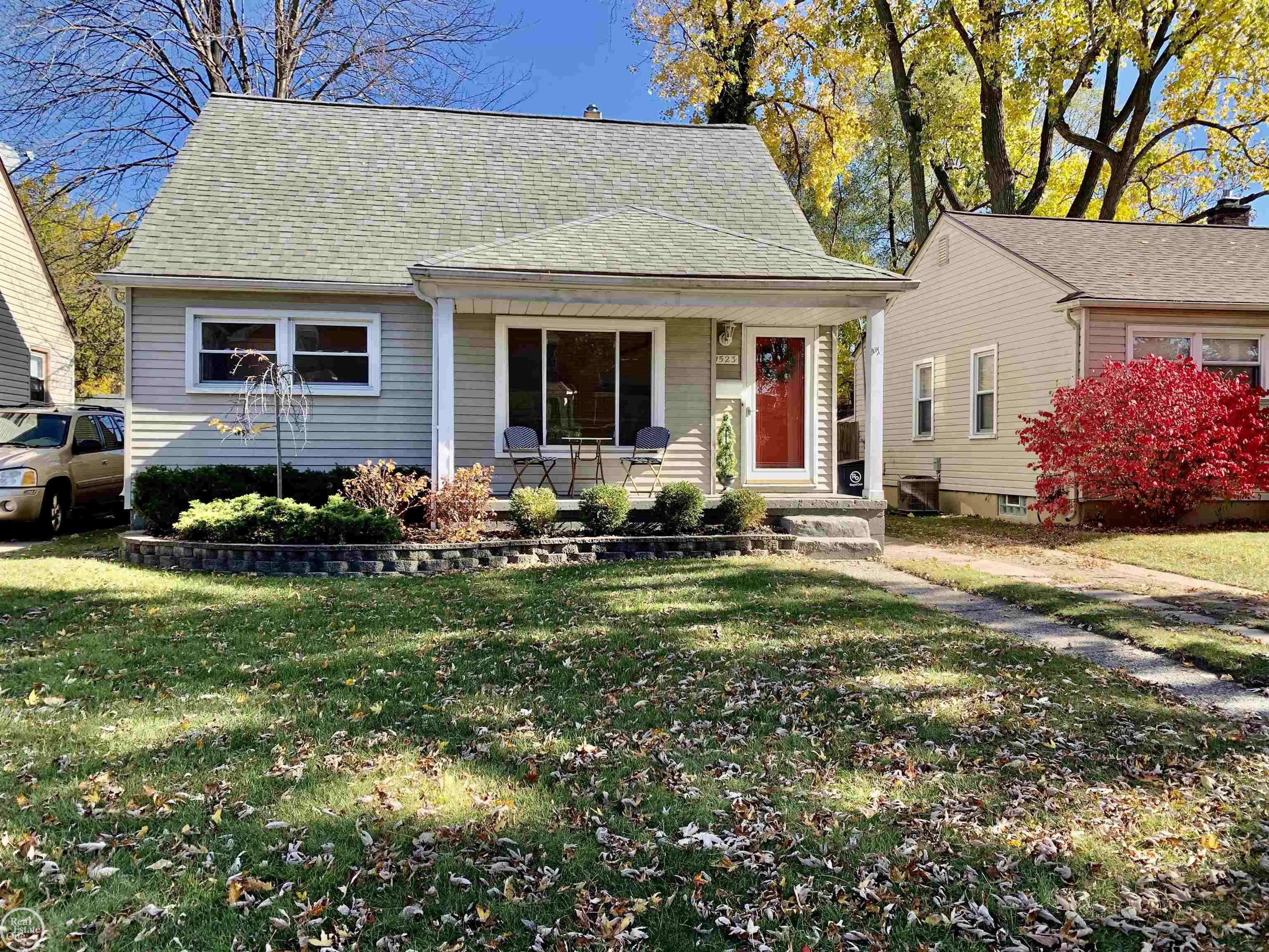 Royal Oak, MI 48067,1523 Irving