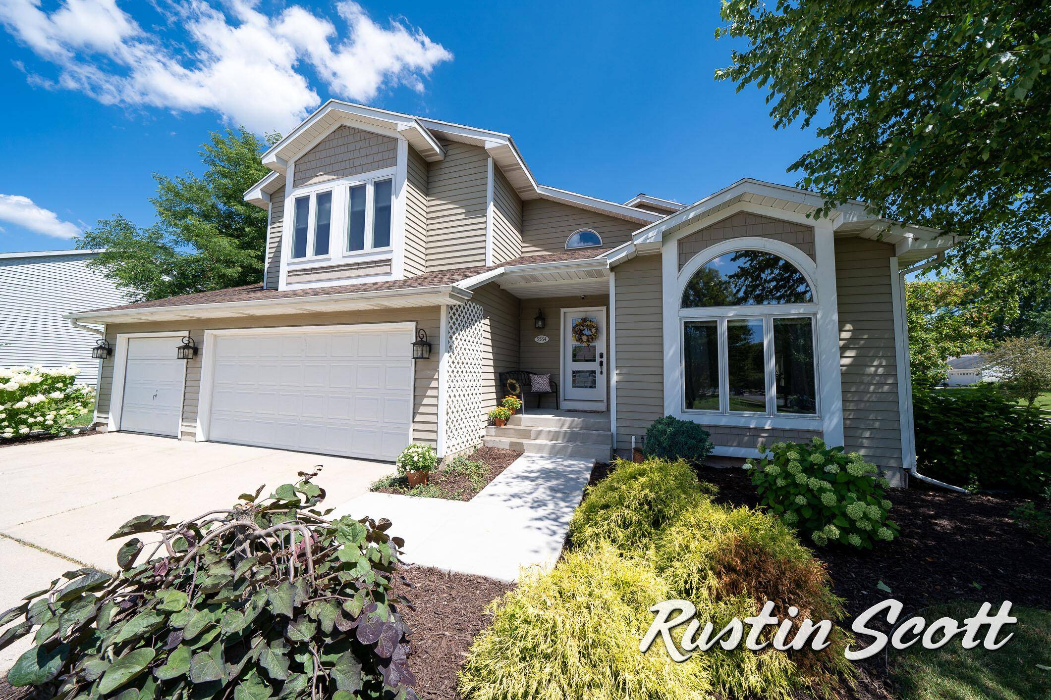 Kentwood, MI 49508,5564 Stowehill DR SE