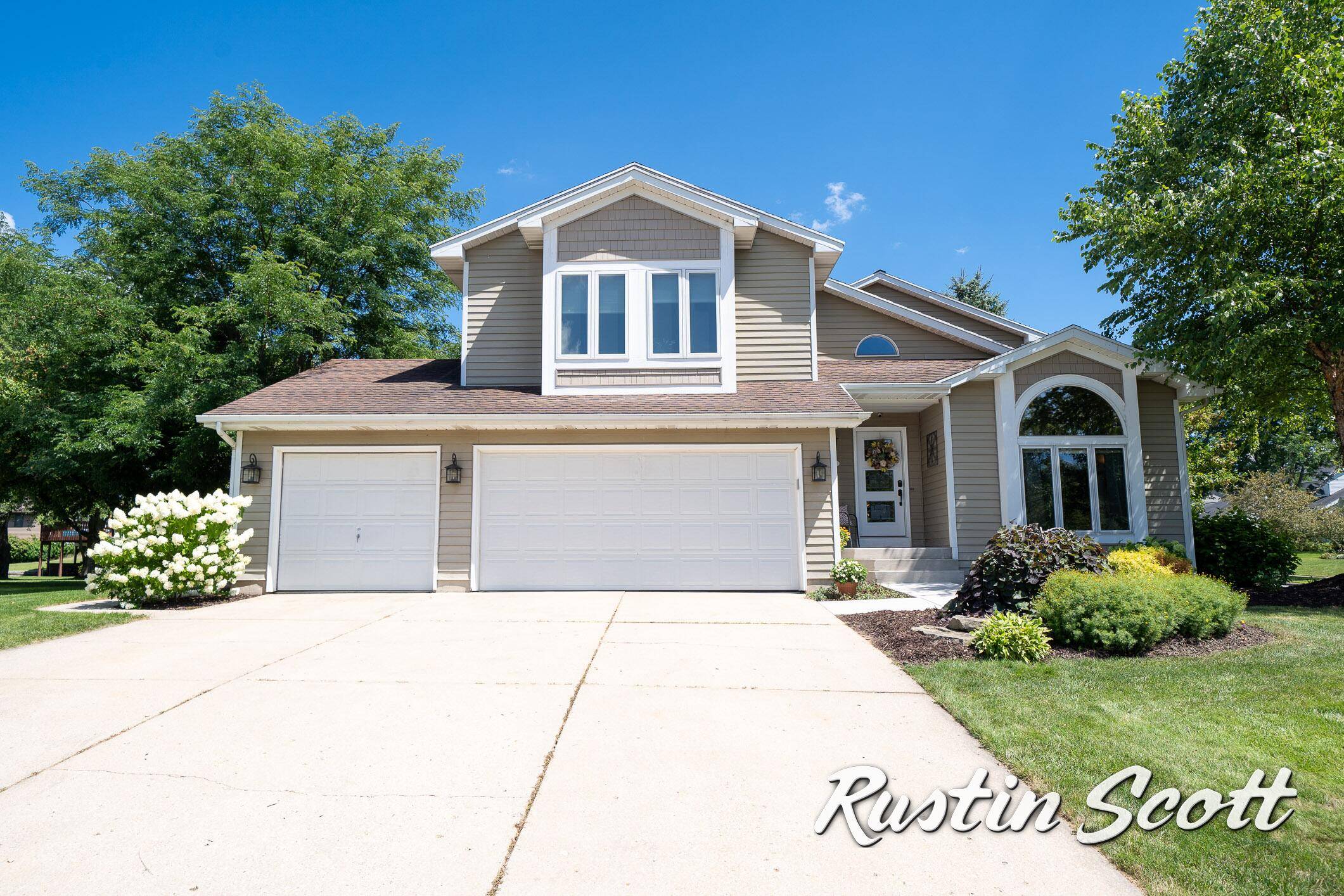 Kentwood, MI 49508,5564 Stowehill DR SE