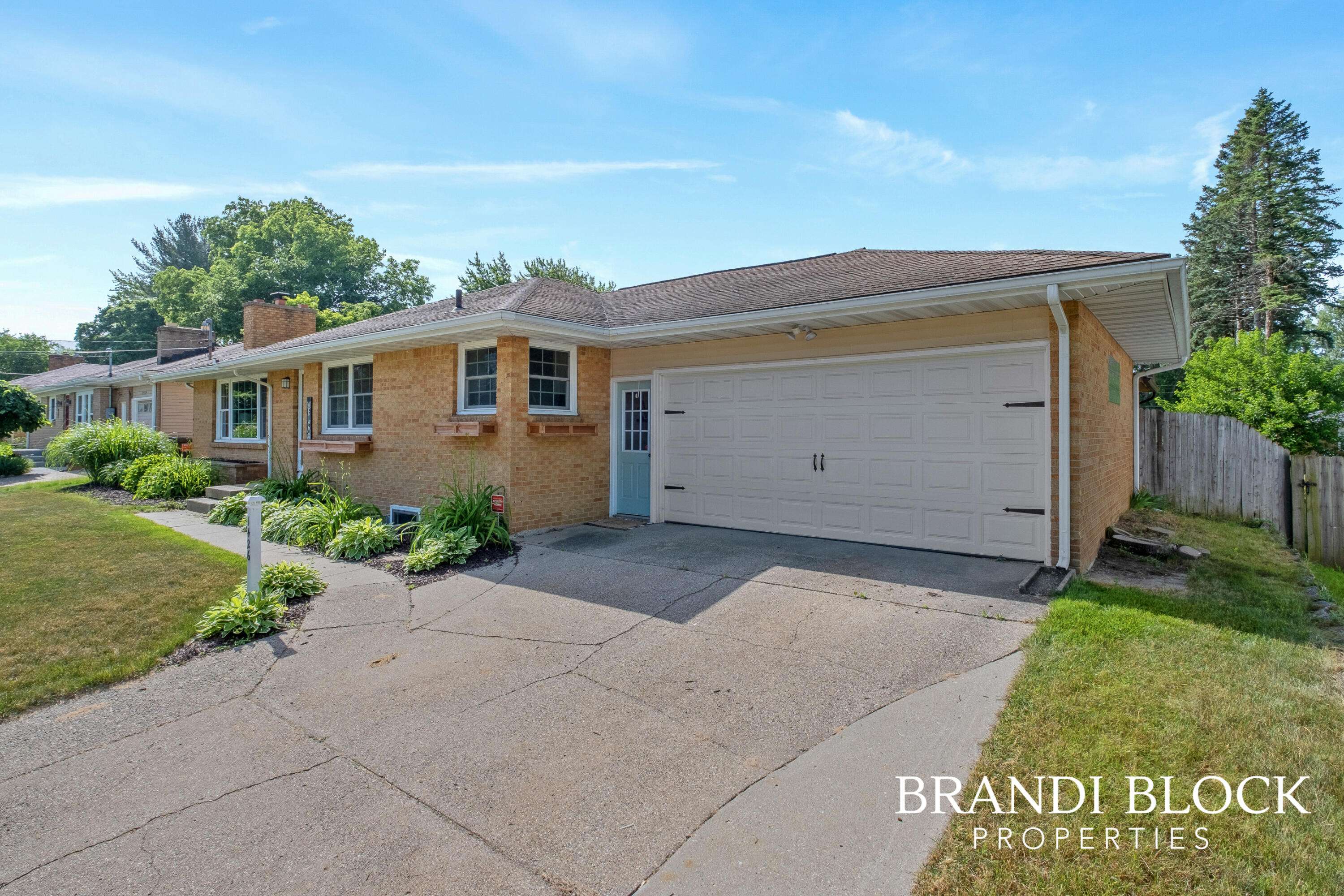 Kentwood, MI 49508,1426 Pickett ST SE