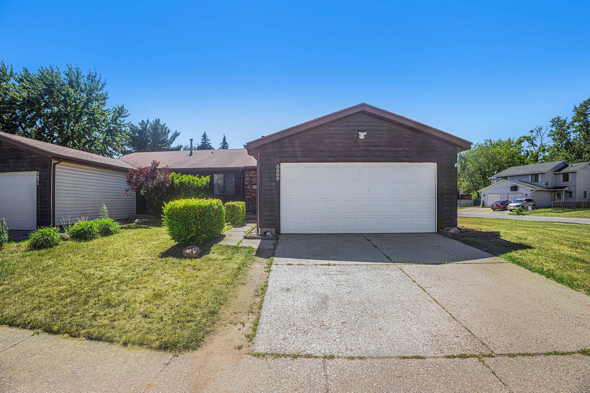 Kentwood, MI 49548,5869 Pine Vista ST SE