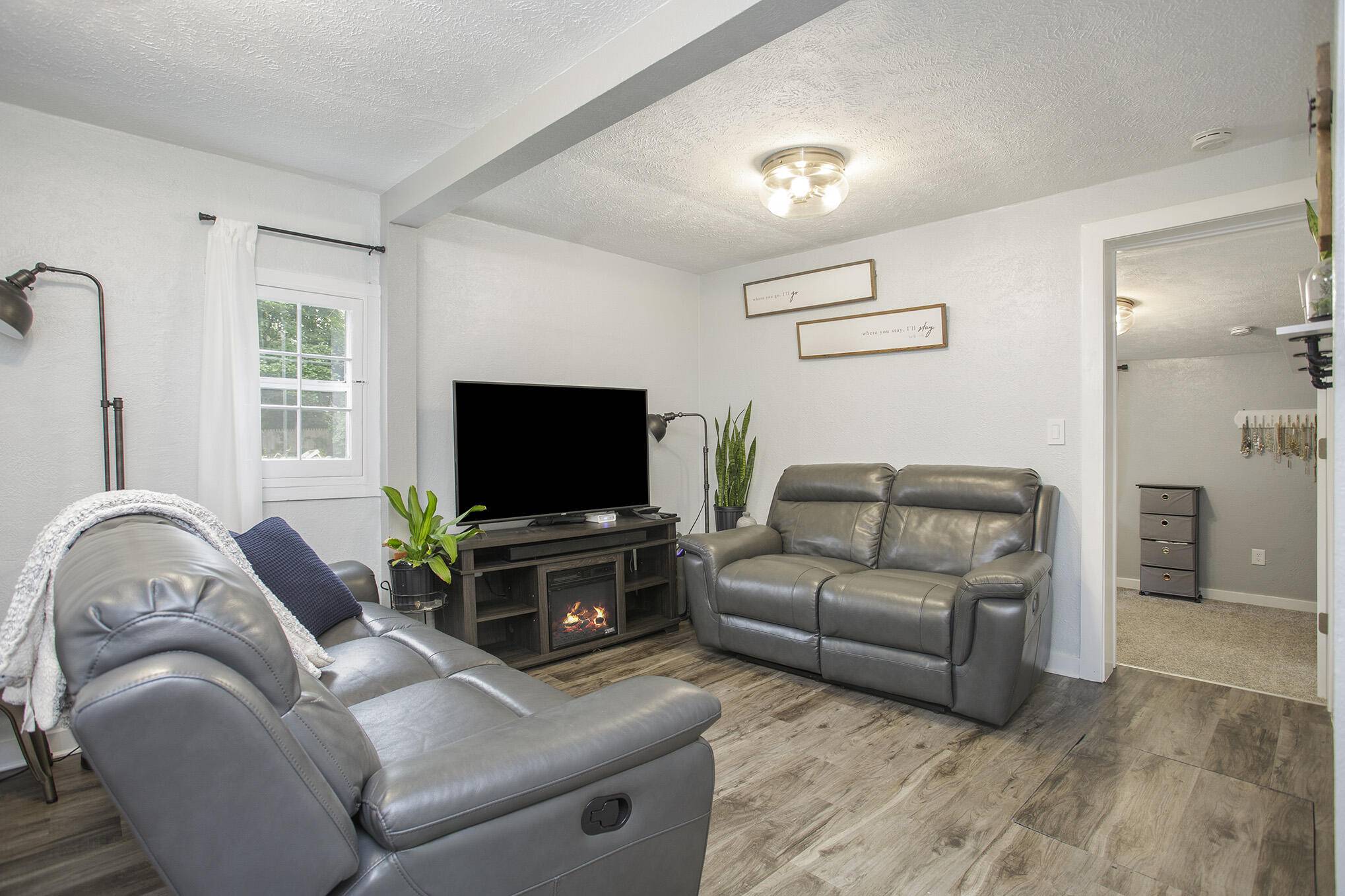 Kentwood, MI 49548,125 Maplelawn ST SE