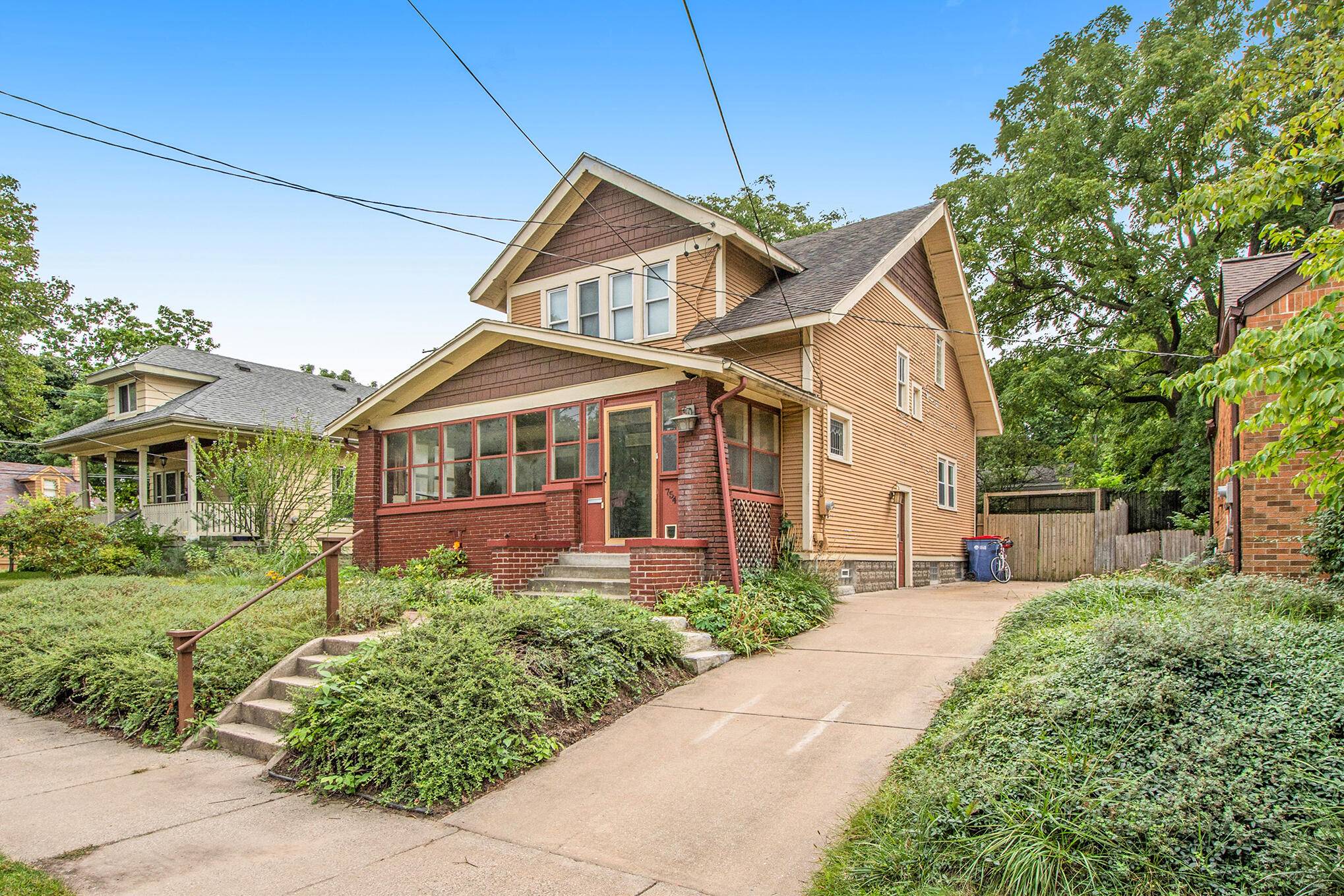 Grand Rapids, MI 49503,754 Lyon ST NE
