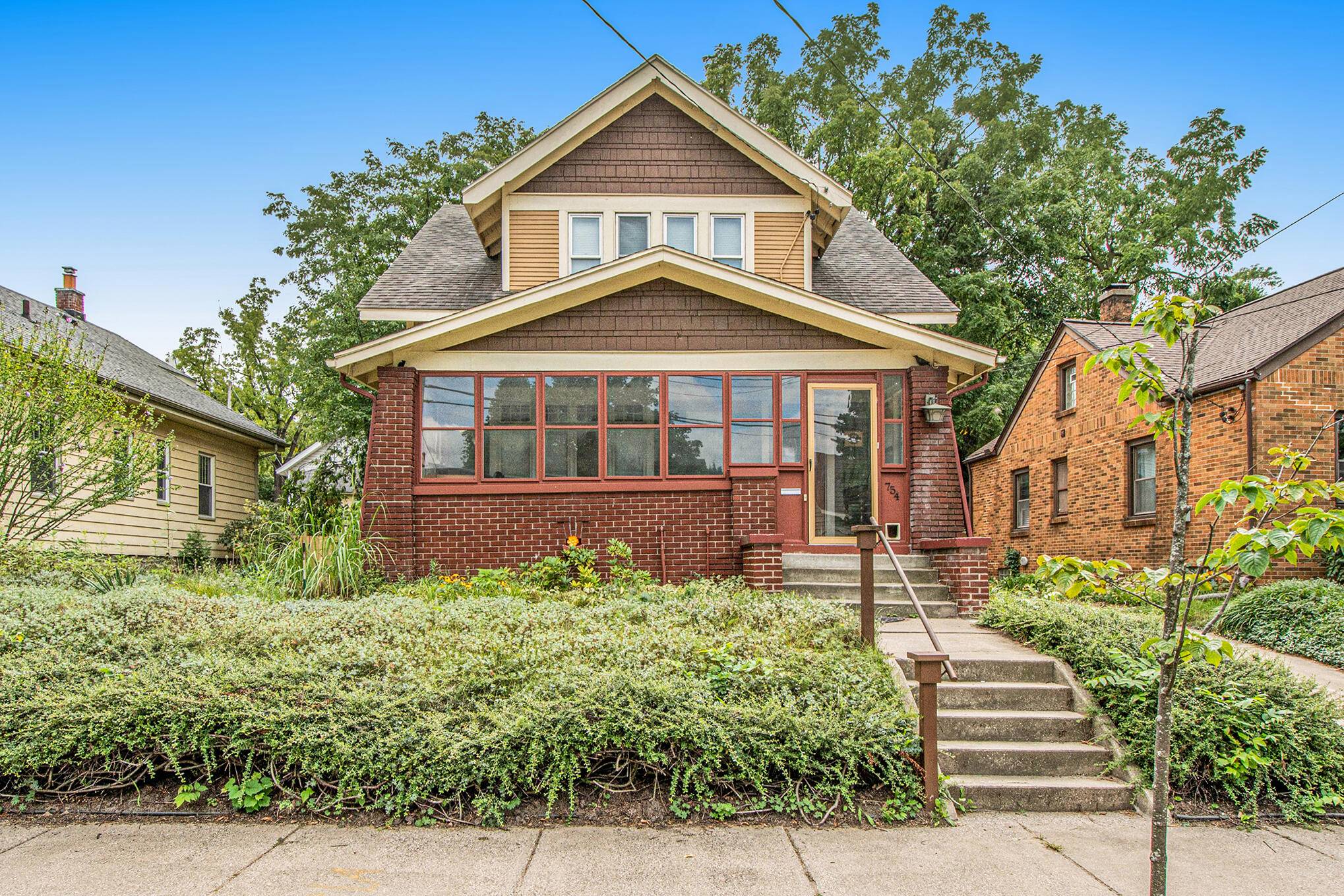 Grand Rapids, MI 49503,754 Lyon ST NE