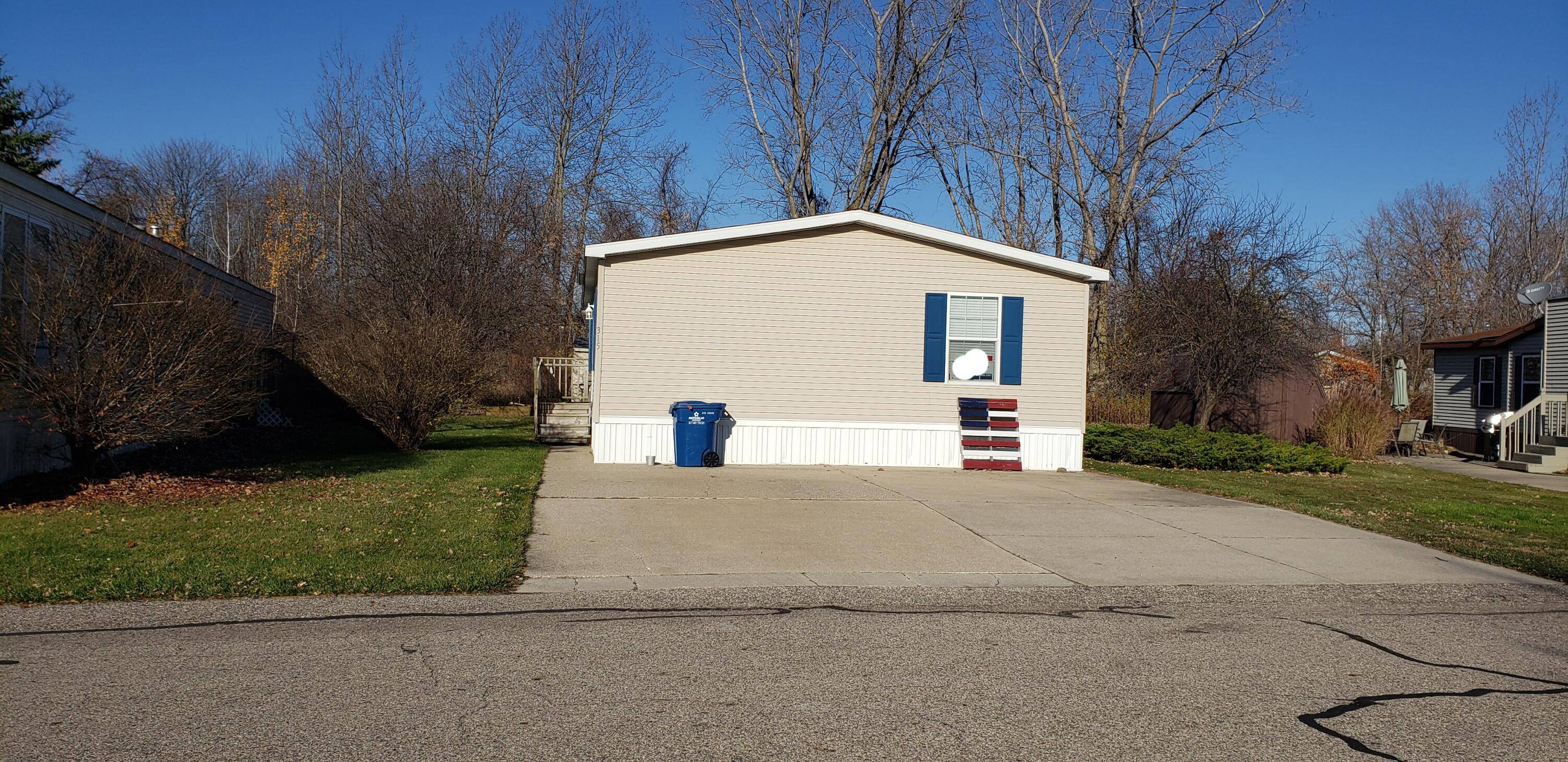 Coopersville, MI 49404,315 Valley Oak DR