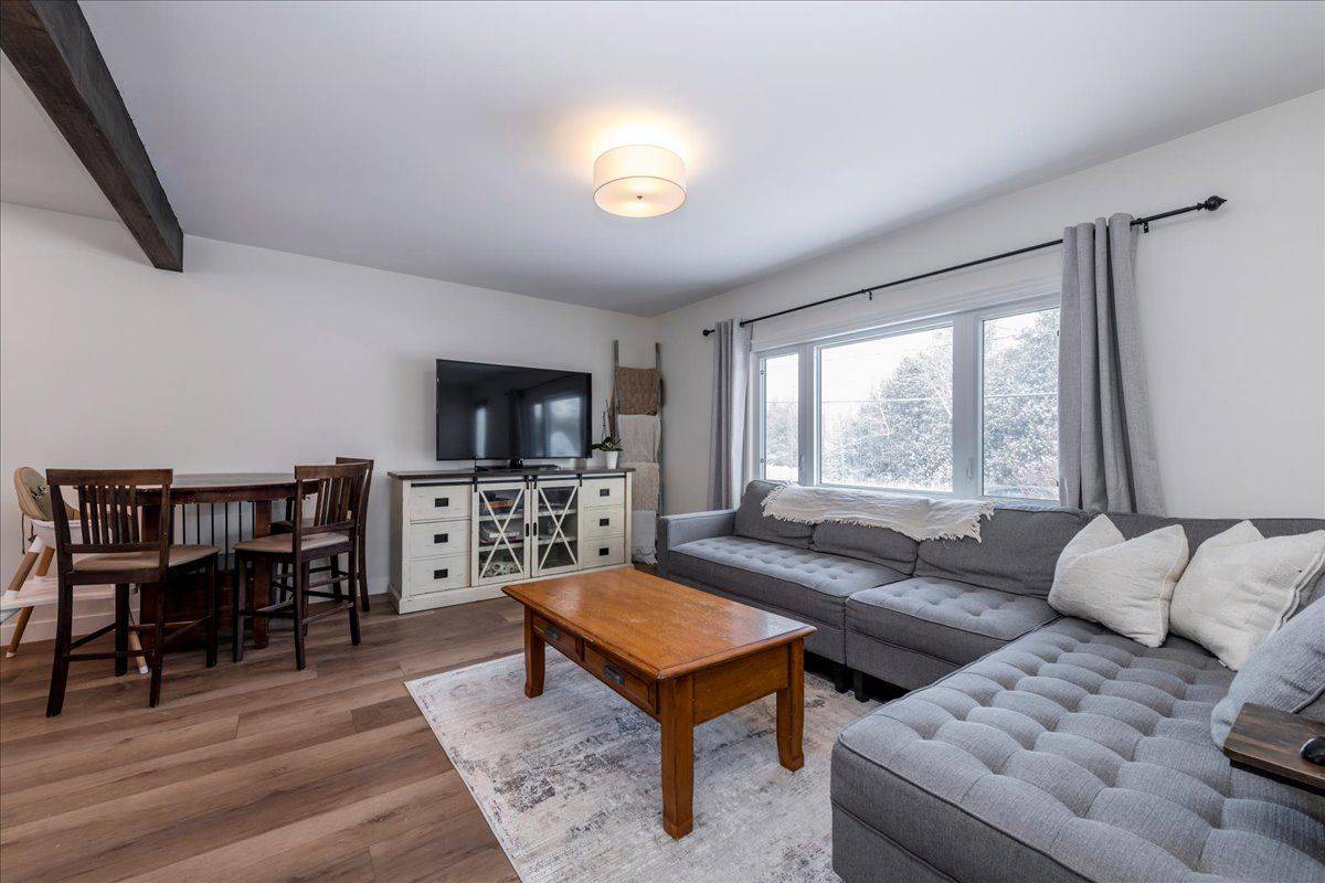 Essa, ON L3W 0C7,8906 5th Line