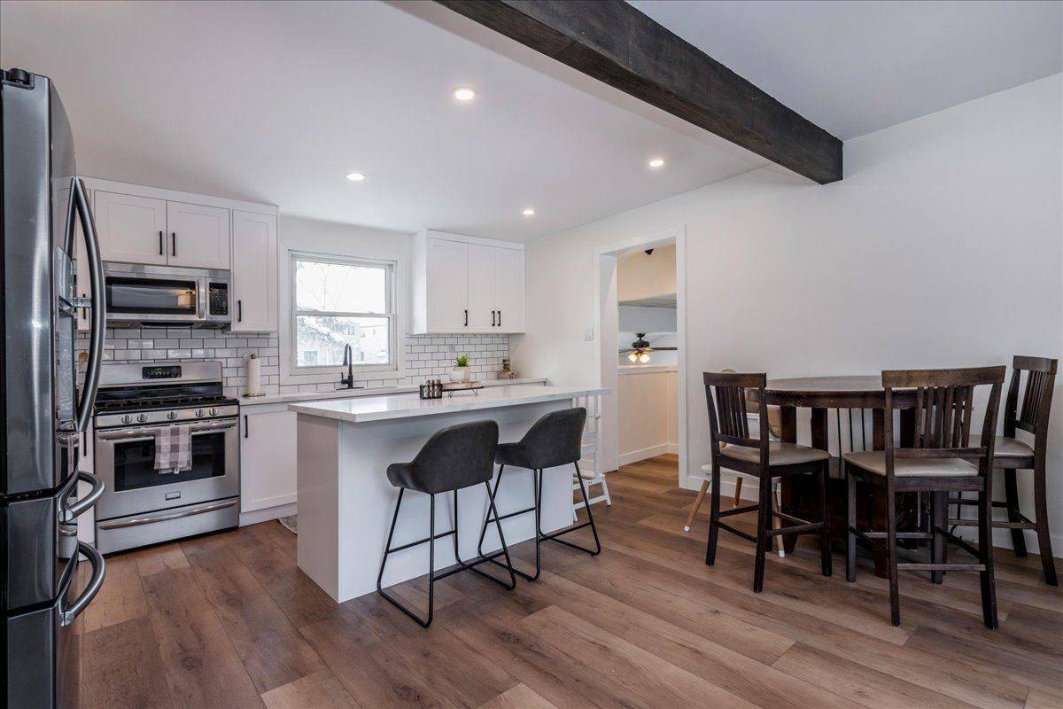 Essa, ON L3W 0C7,8906 5th Line