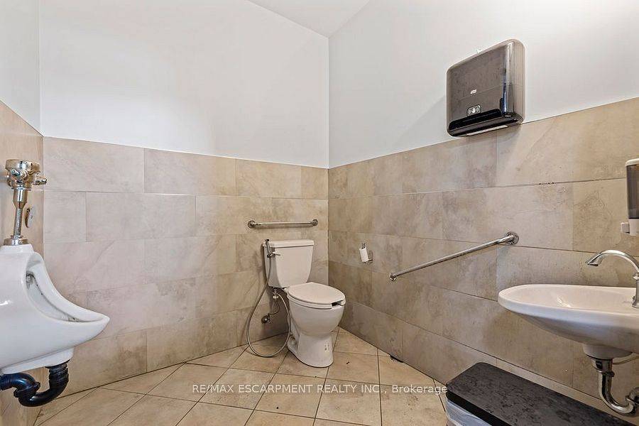 Milton, ON L9T 1X9,53 Steeles AVE E