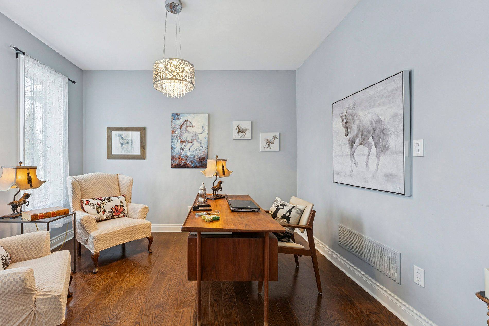 Mono, ON L9W 6W6,17 Anderson AVE