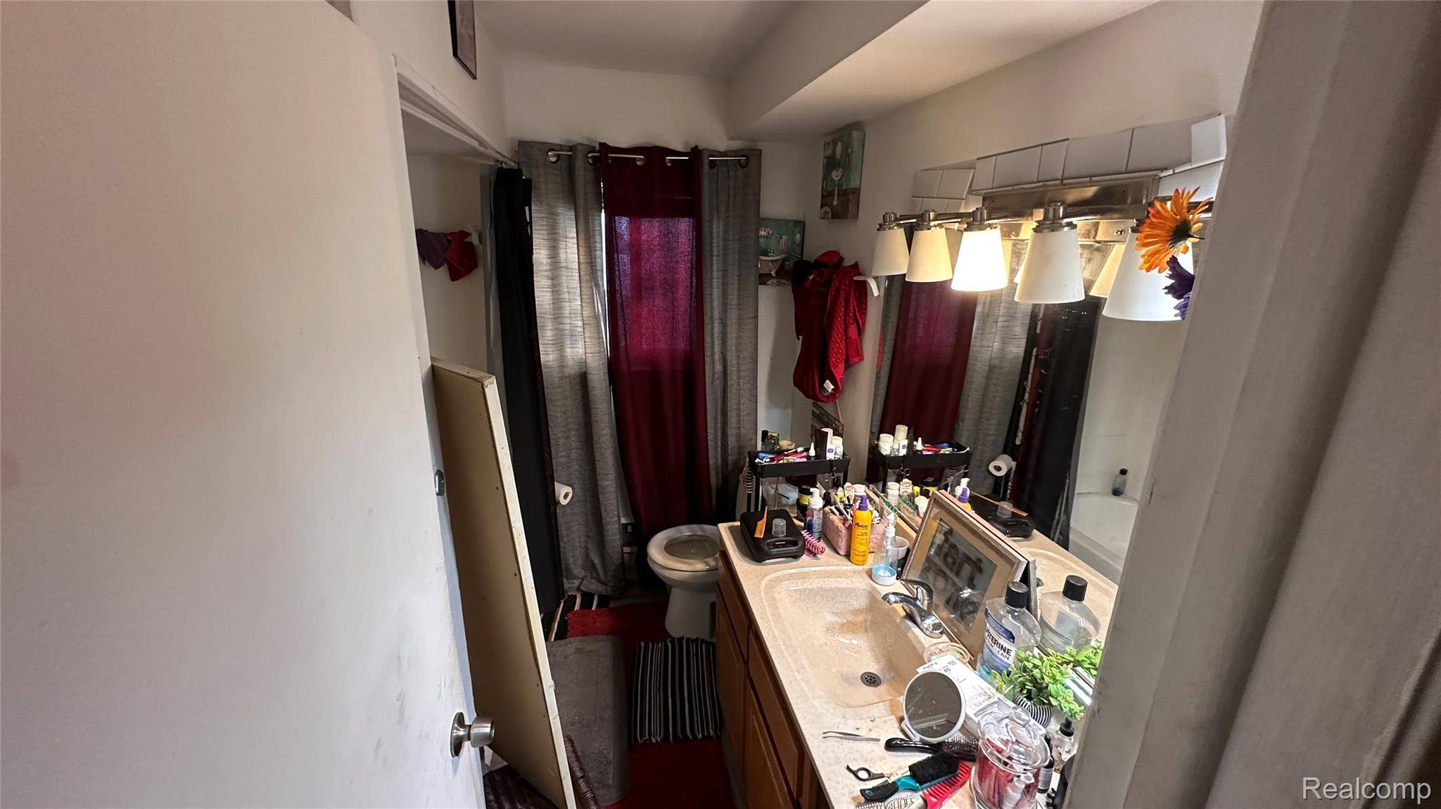 Detroit, MI 48205,16216 Tacoma ST