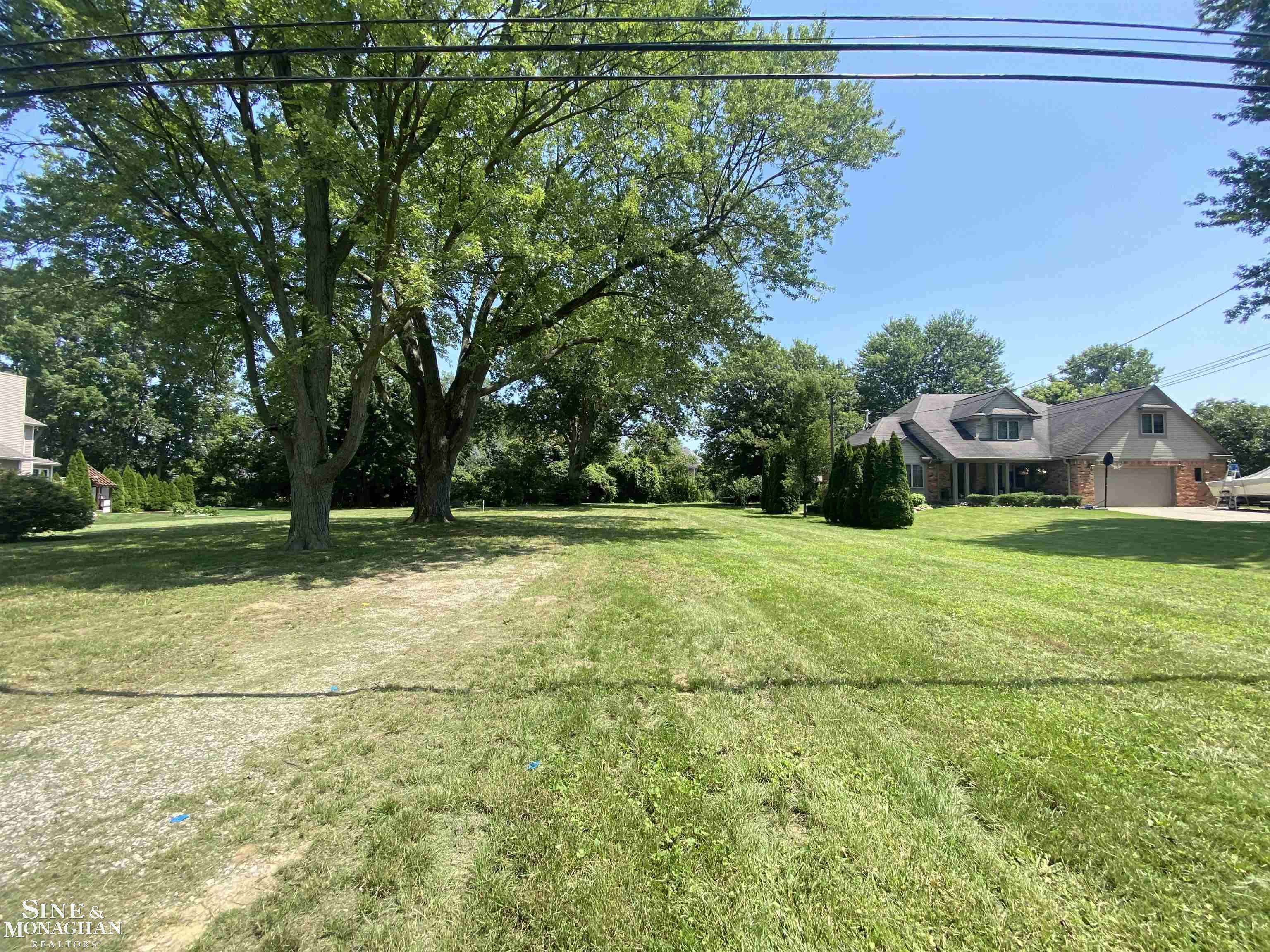 Harrison Twp, MI 48045,39816 Sylvia ST