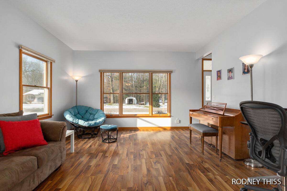 Fruitport, MI 49415,6964 Wintergreen DR