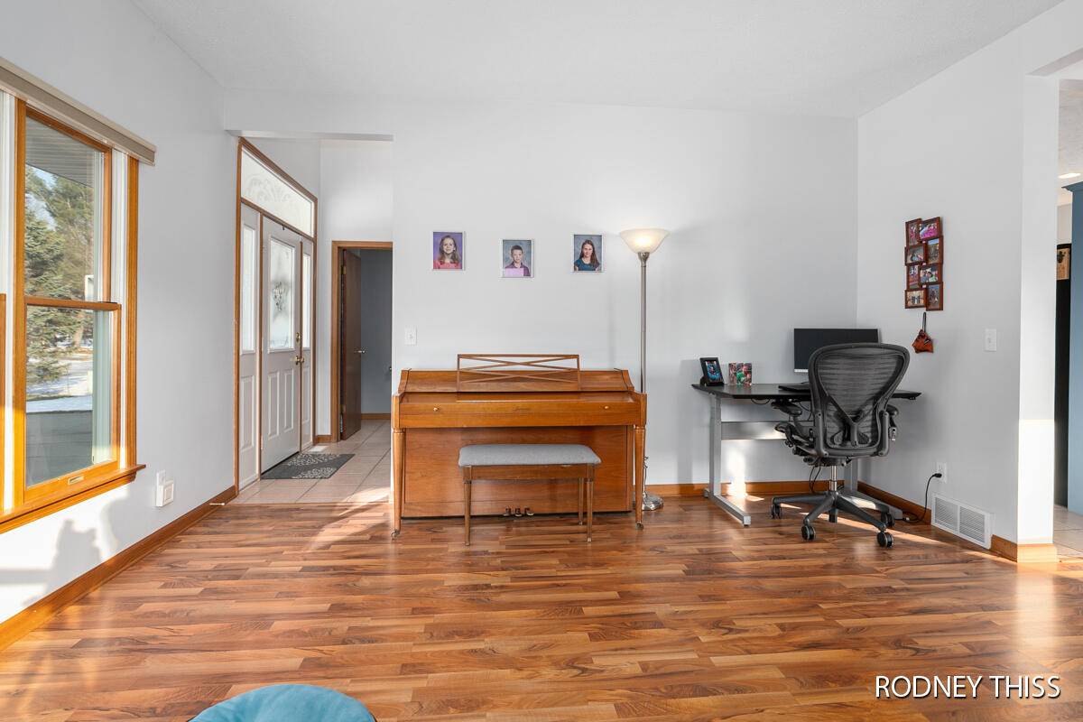 Fruitport, MI 49415,6964 Wintergreen DR