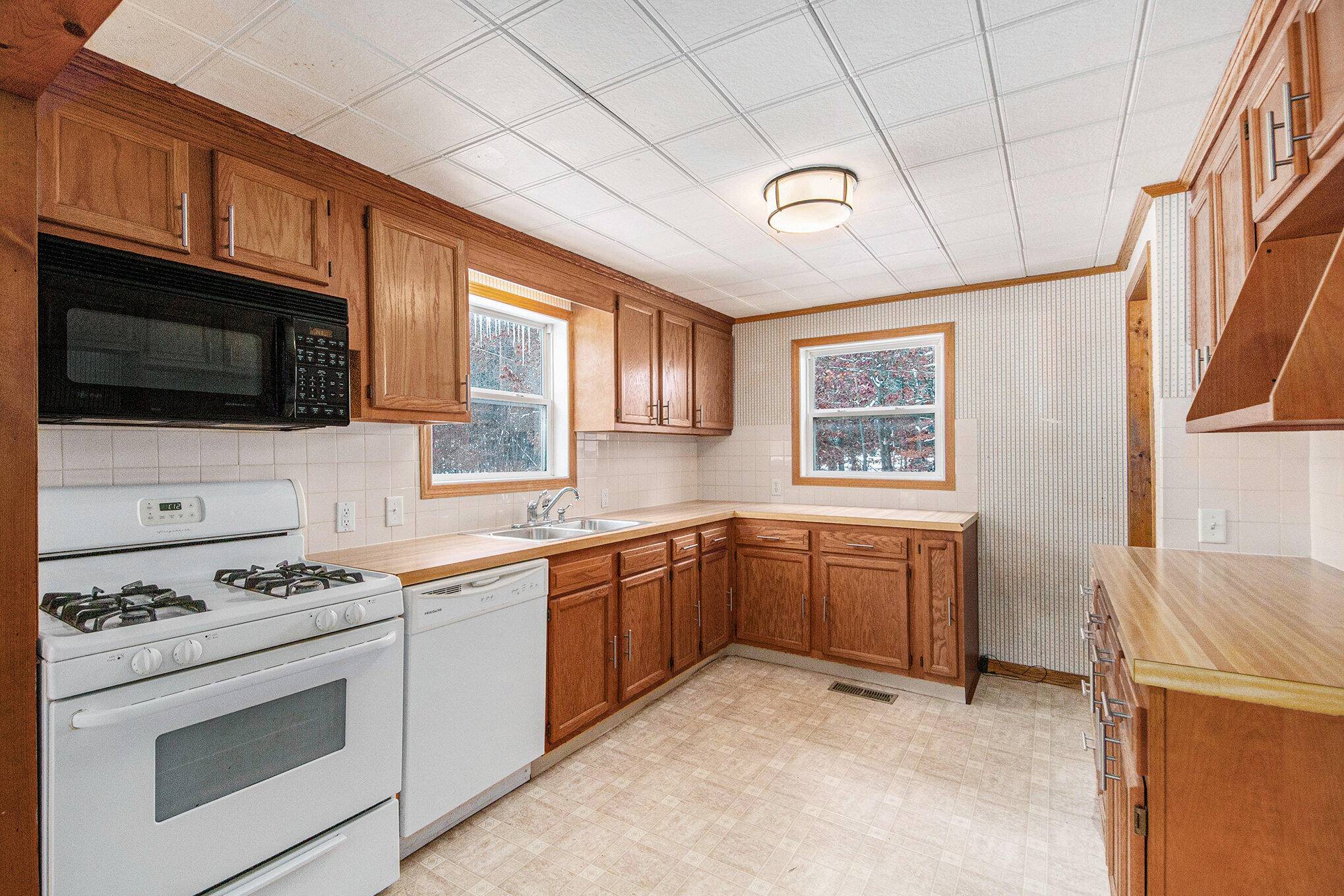 Gowen, MI 49326,2730 S Johnson RD