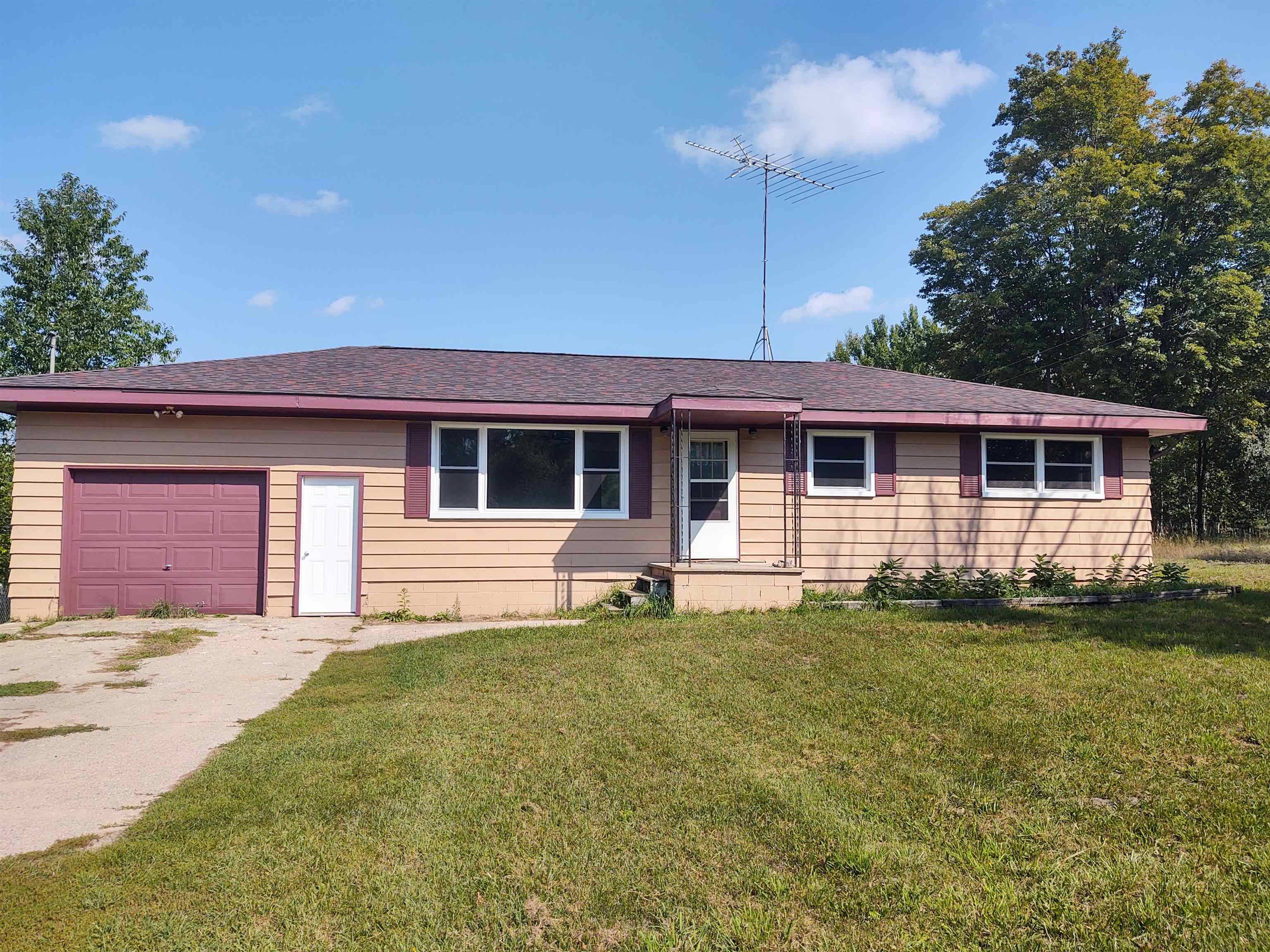 Rapid City, MI 49676,1264 NW Wood