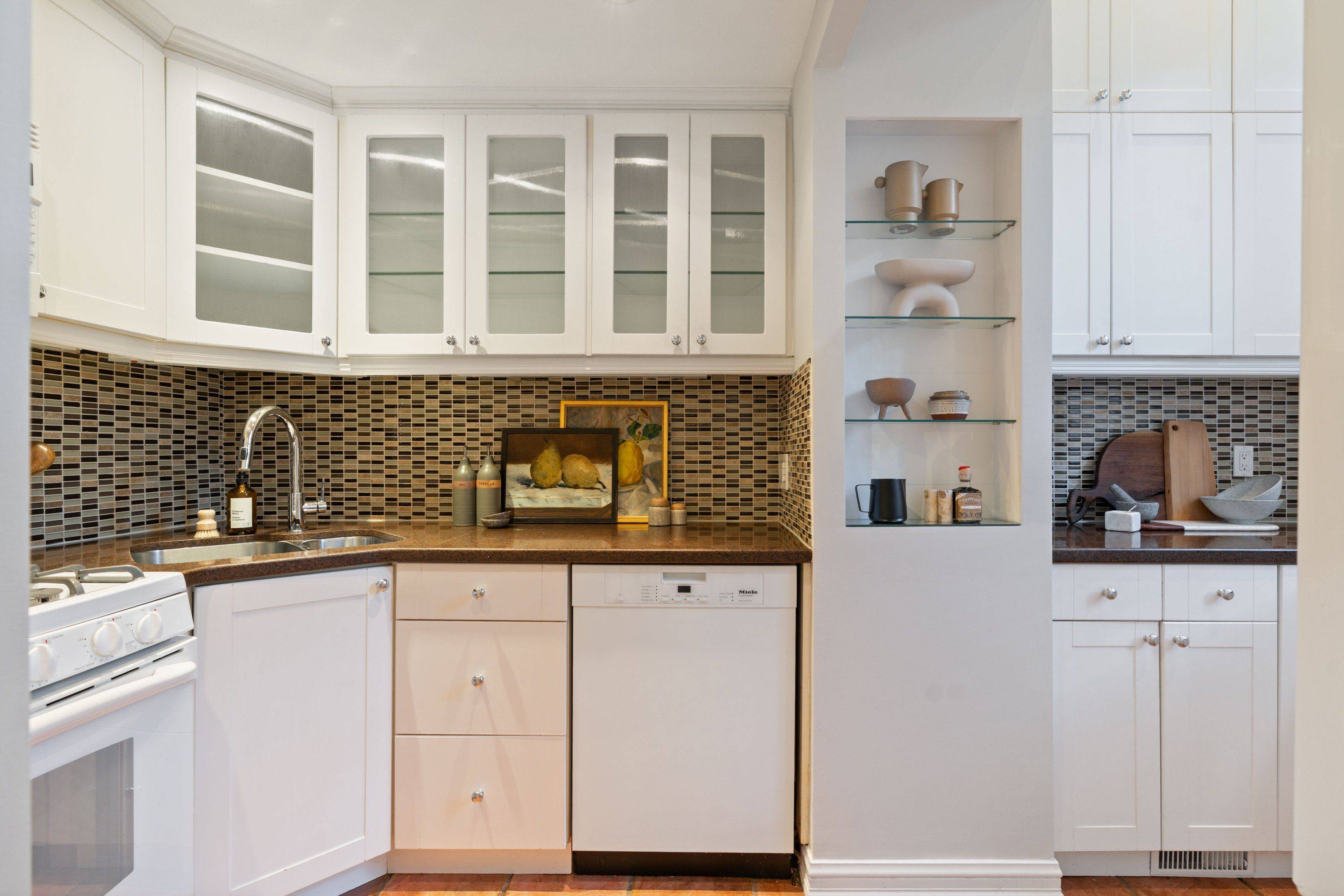 Toronto C08, ON M5A 2S1,280 Sherbourne ST #12