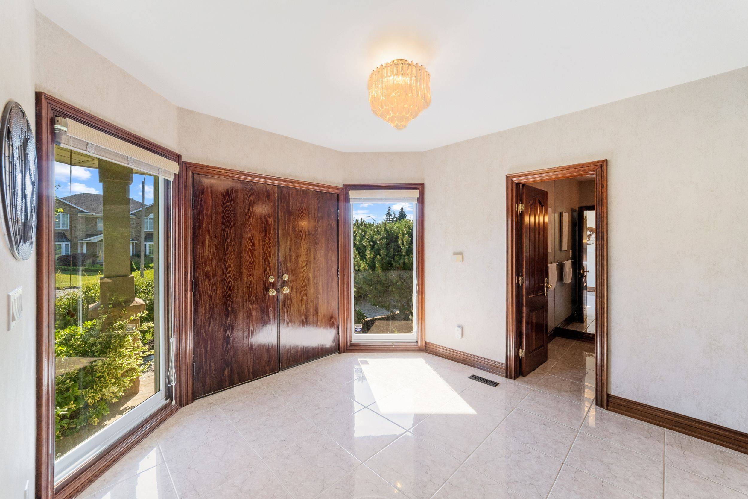 Niagara Falls, ON L2H 2X3,7775 St Augustine CRES