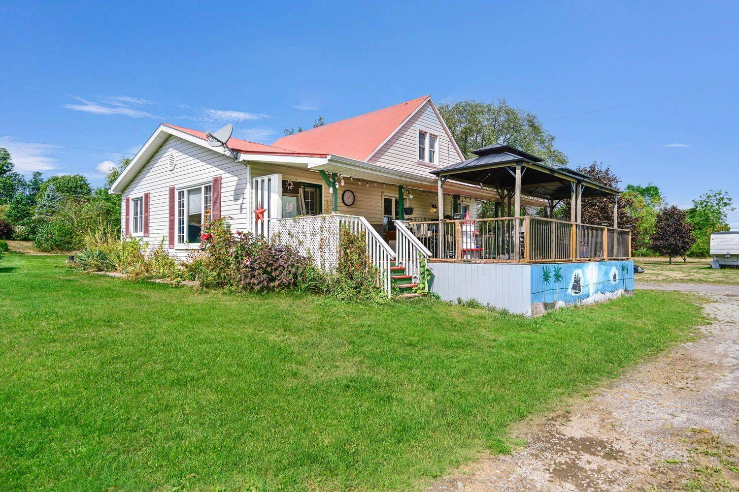 9 and 7 Richmond ST, Augusta, ON K0E 1P0