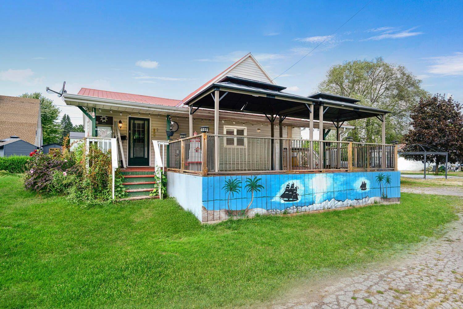 9 and 7 Richmond ST, Augusta, ON K0E 1P0