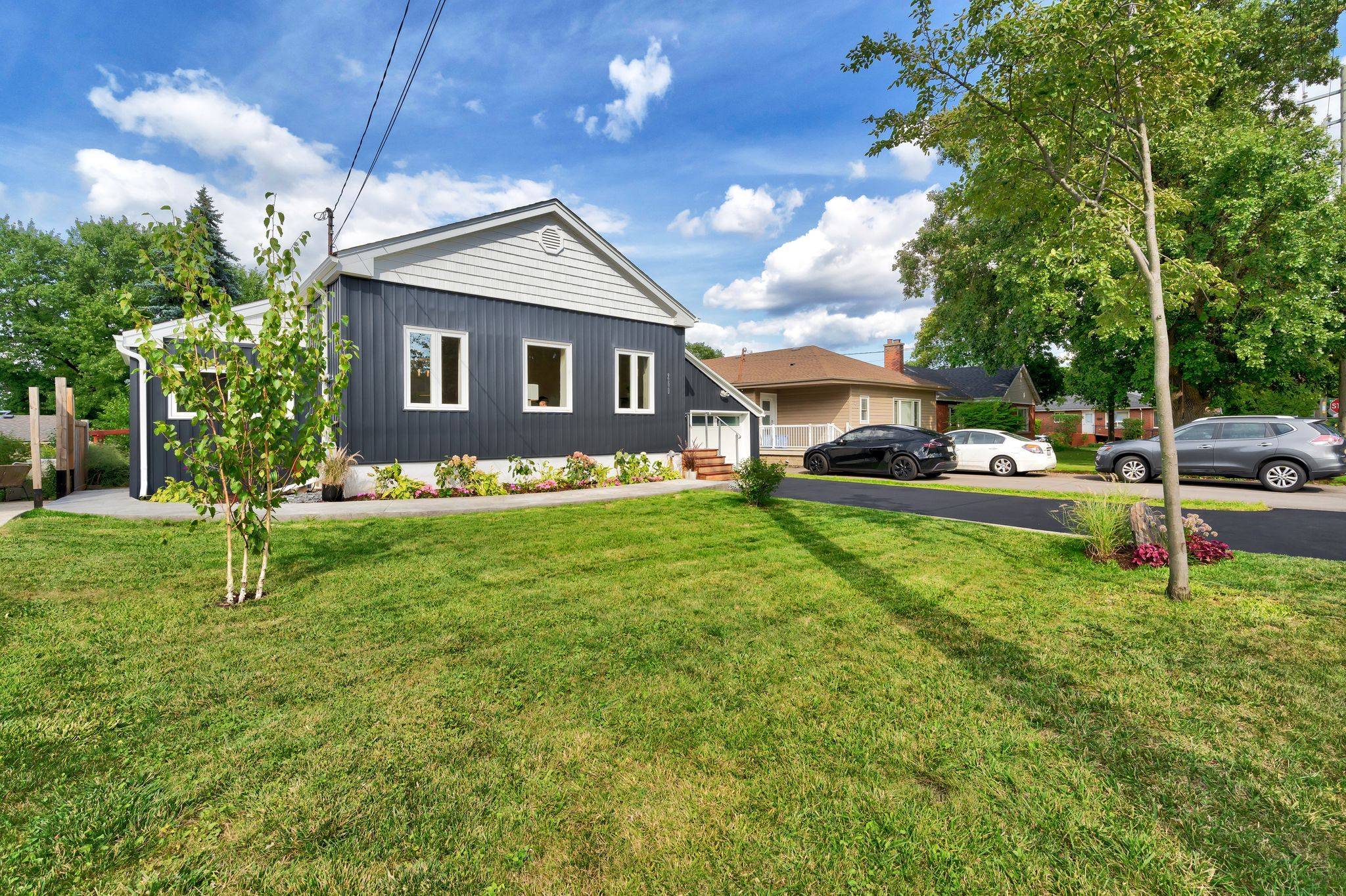 Hamilton, ON L9C 1Z9,260 Sanatorium RD