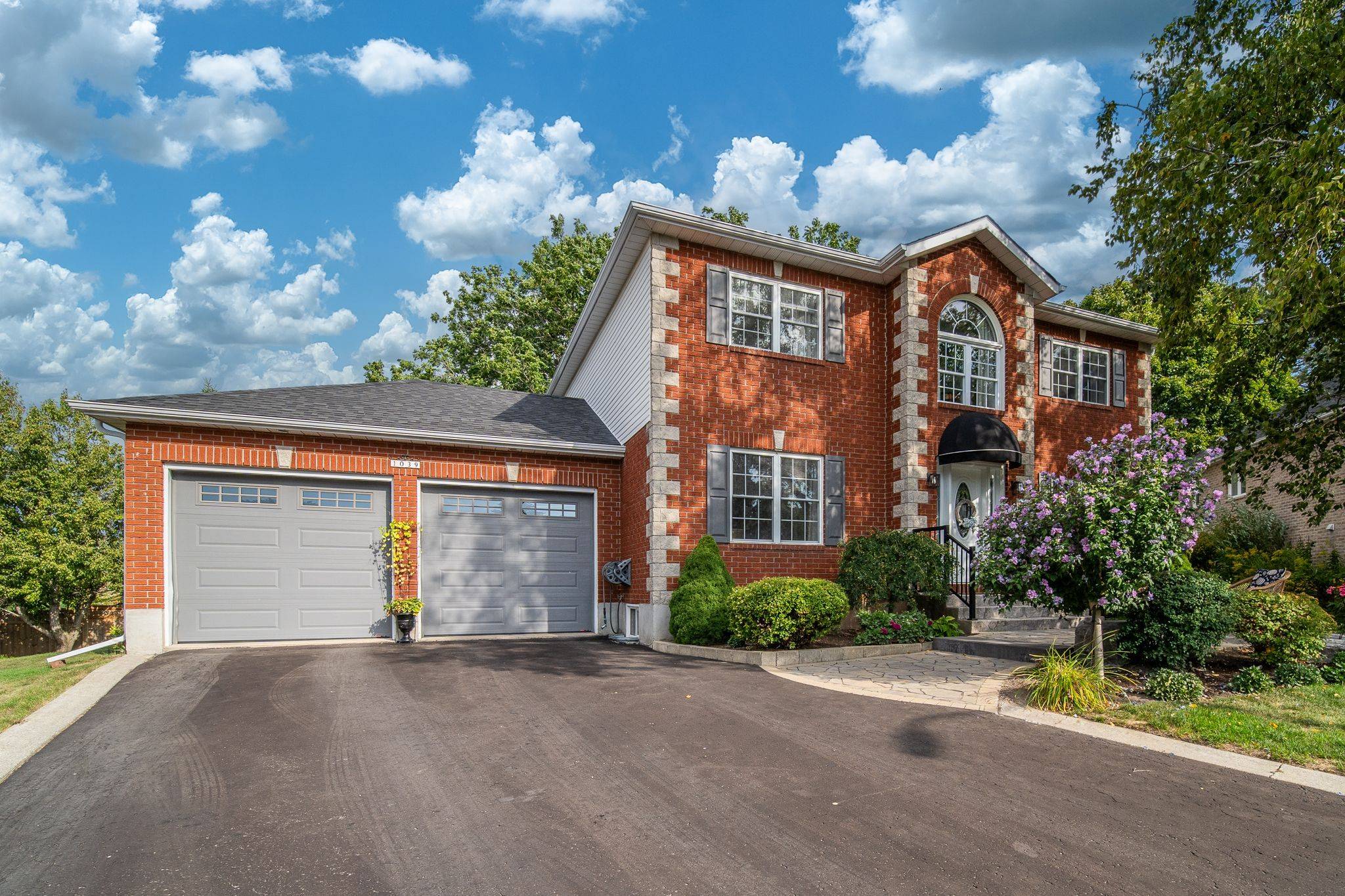 Kingston, ON K7P 2T7,1039 Ryan CT