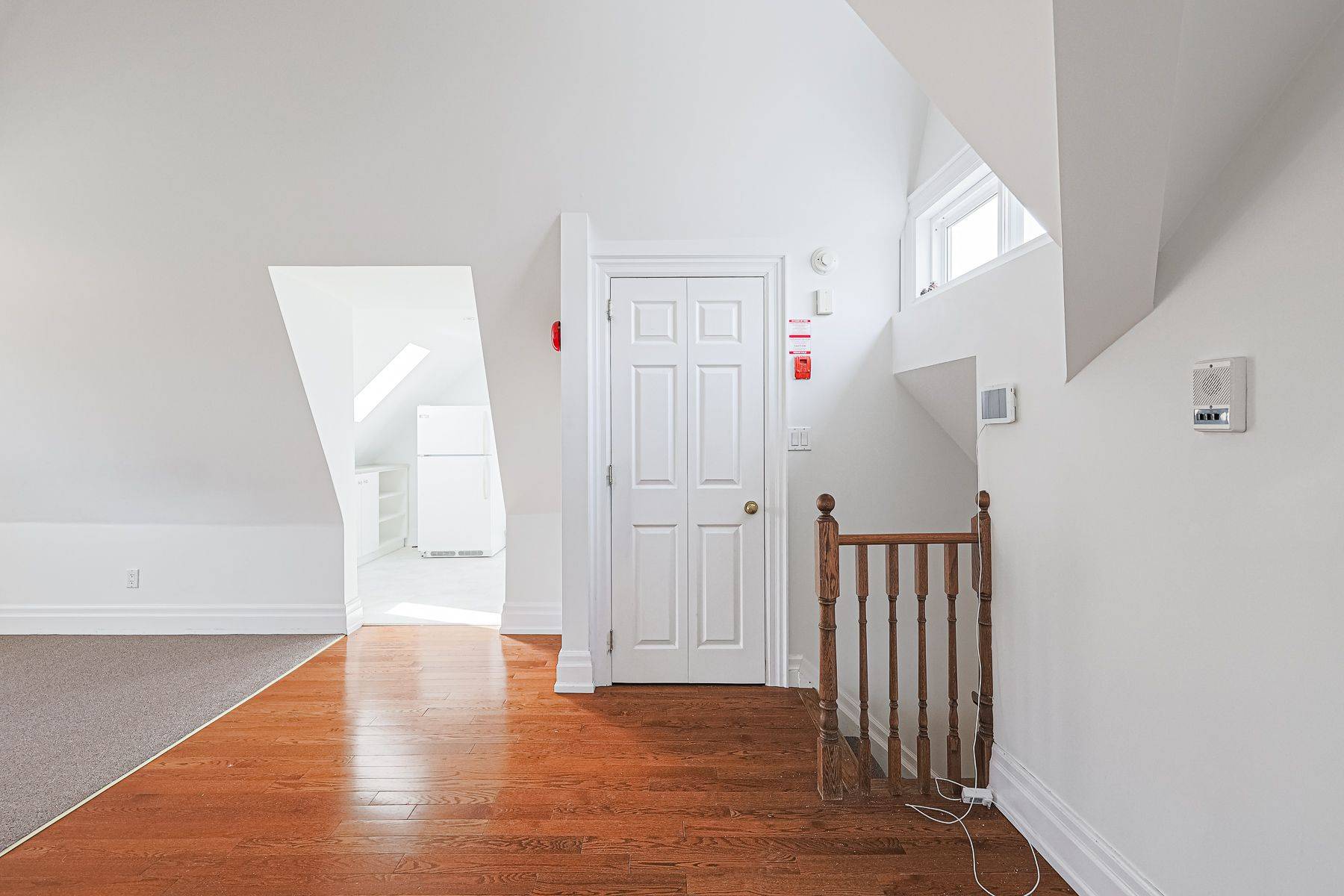 Toronto C09, ON M4W 1R5,74 South DR #4