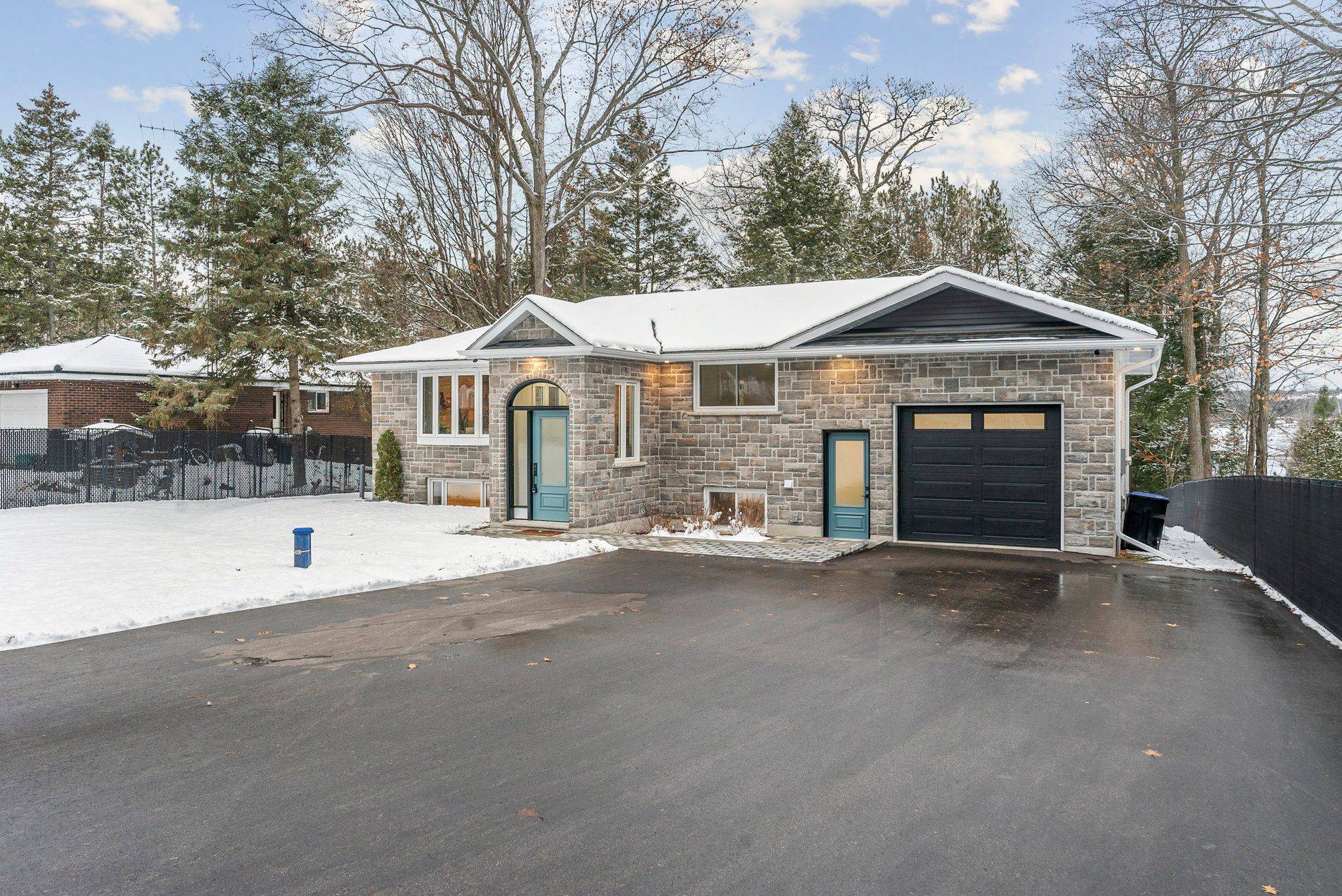 Springwater, ON L0L 1P0,2386 South Orr Lake RD