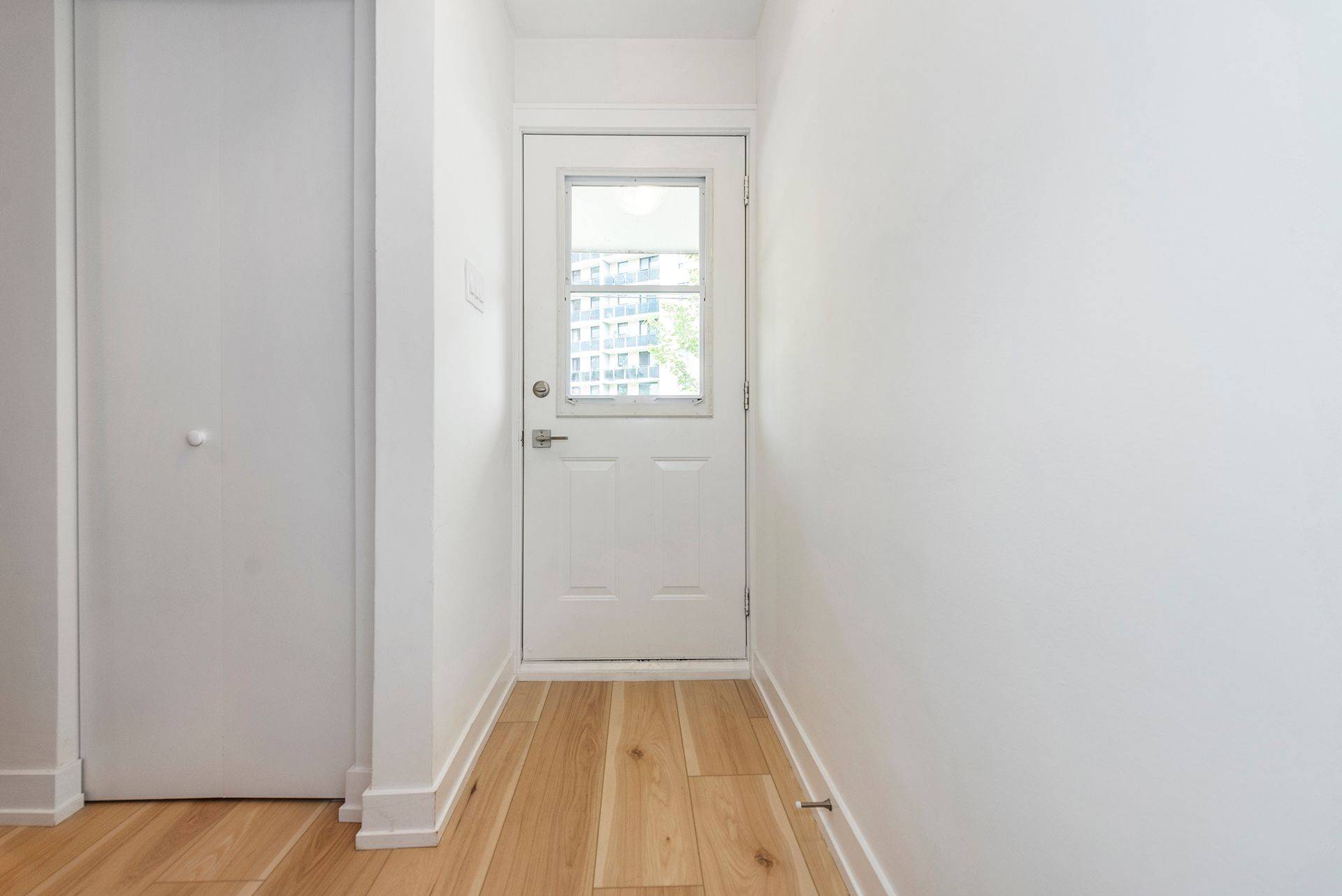 Hamilton, ON L8E 1G4,60-62 Delawana DR