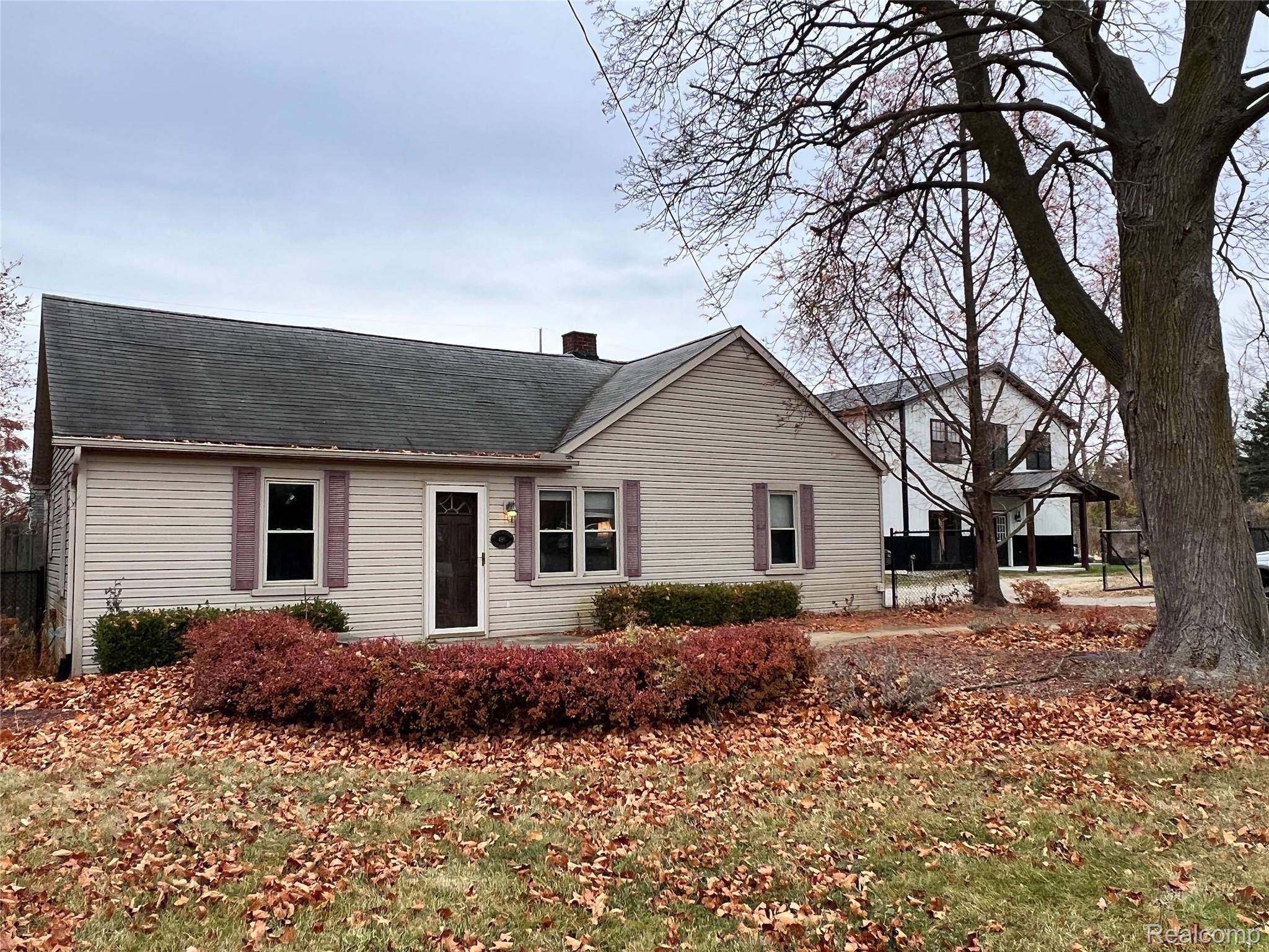 Rochester Hills, MI 48307,496 E Avon RD