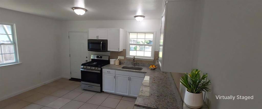 Dallas, TX 75243,12202 Bellafonte Drive