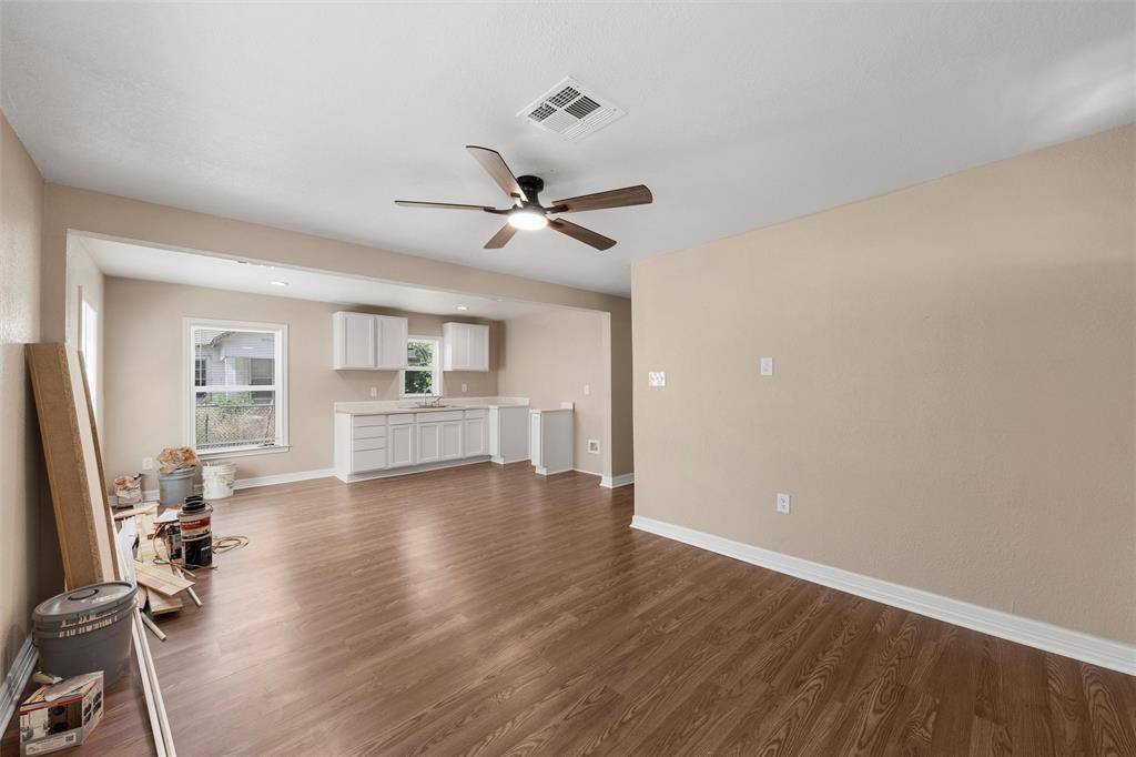 Marlin, TX 76661,700 N Gresham Street