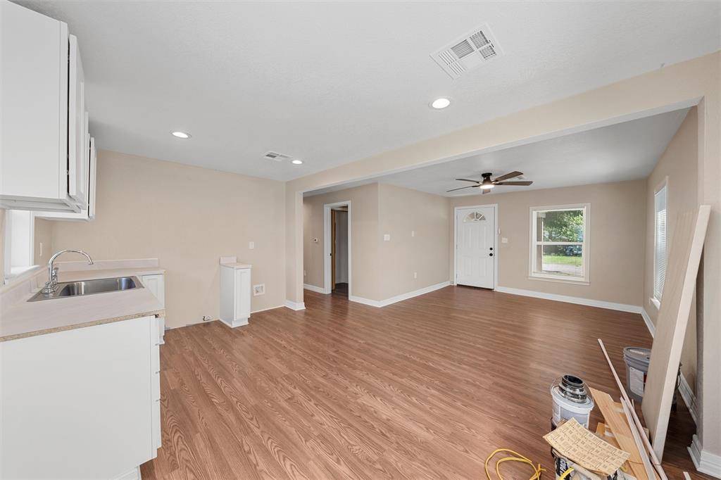 Marlin, TX 76661,700 N Gresham Street