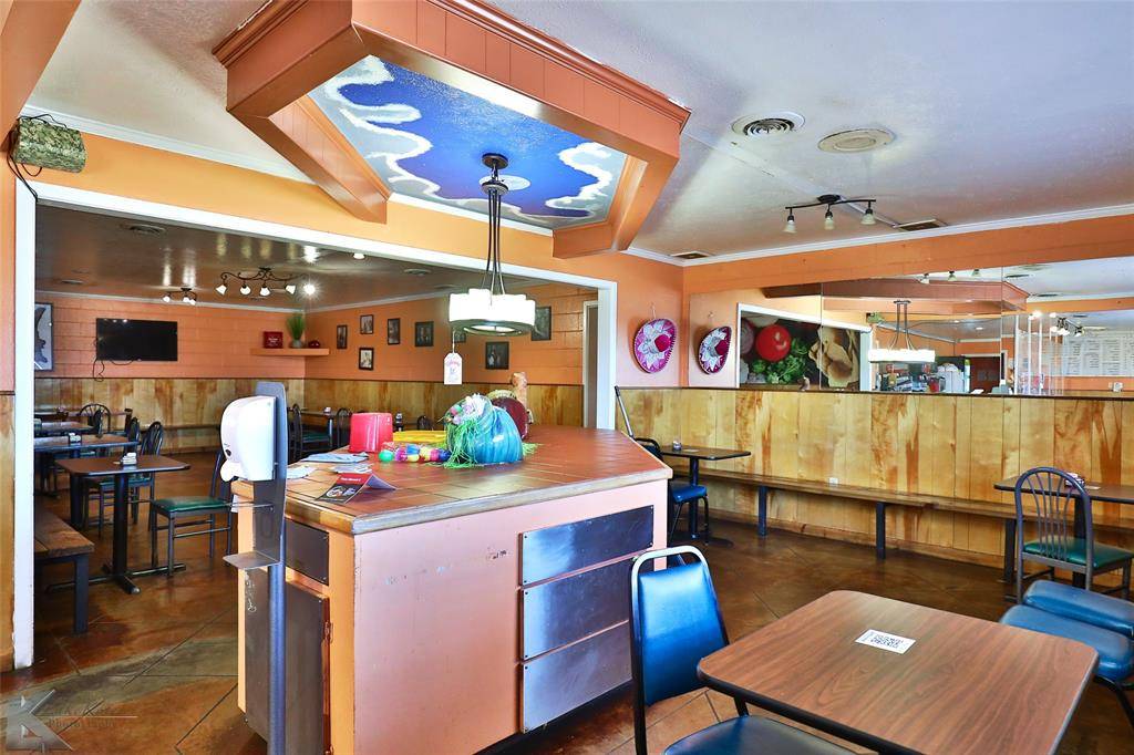 Baird, TX 79504,841 W 4th Street