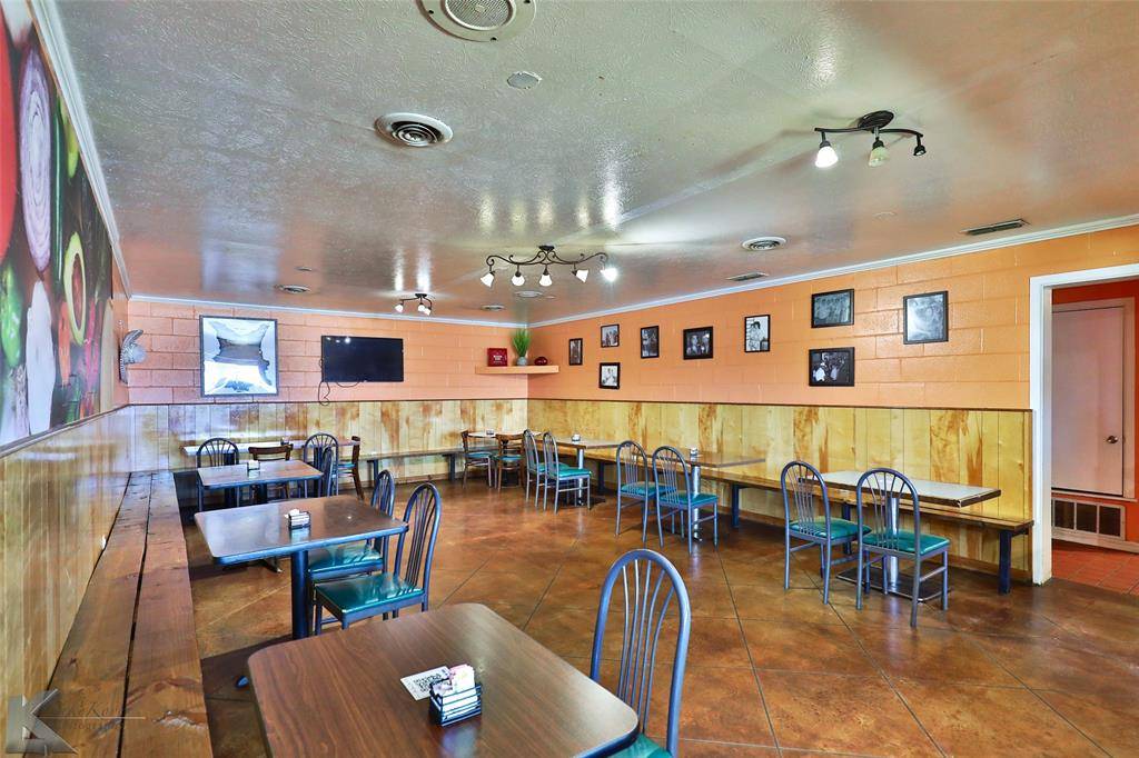 Baird, TX 79504,841 W 4th Street