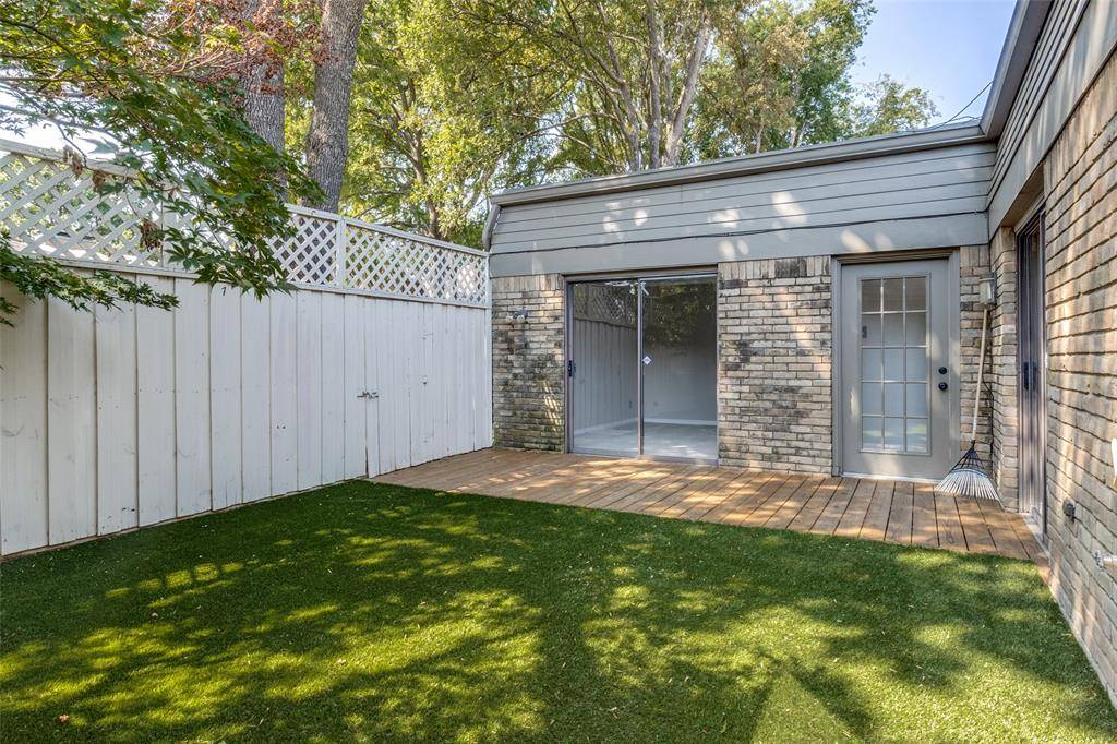 Dallas, TX 75231,8307 Southmeadow Circle