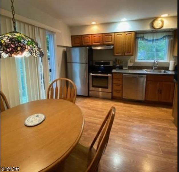 Parsippany-troy Hills Twp., NJ 07034,12 Cherokee Ave