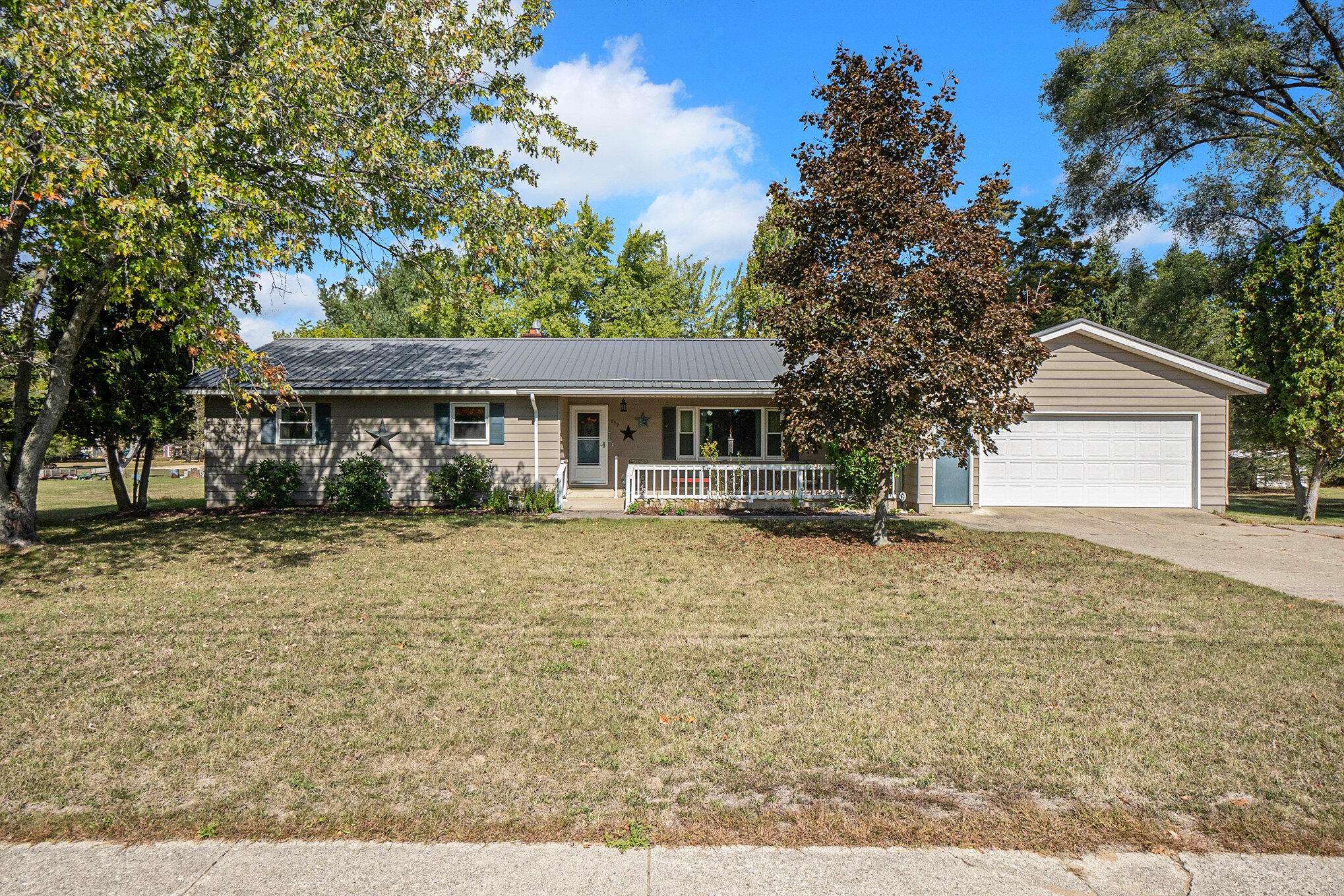 White Cloud, MI 49349,859 E Adda ST