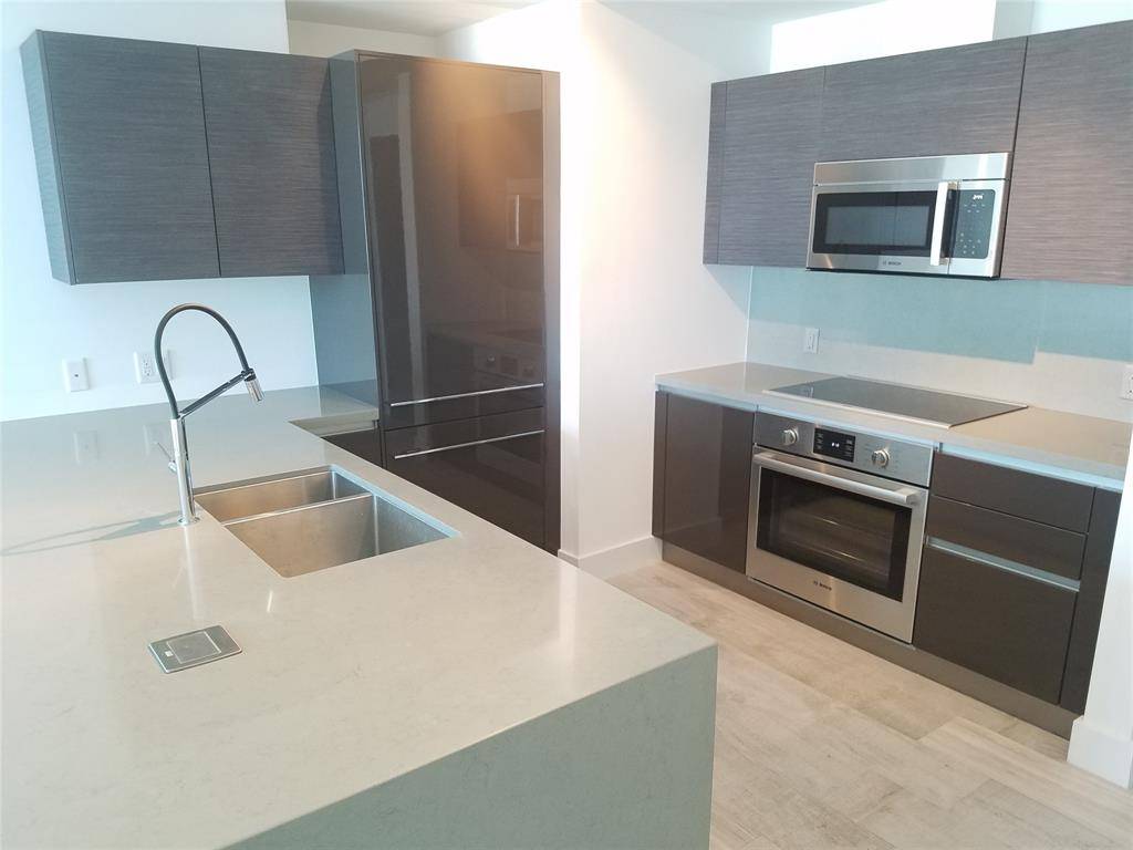 Miami, FL 33131,1080 Brickell Ave #2404