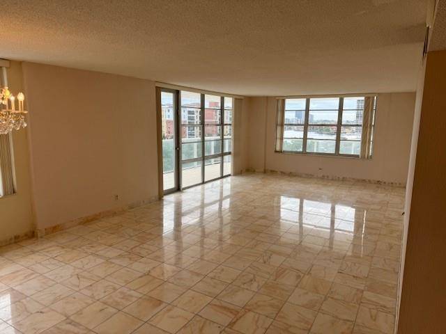 Sunny Isles Beach, FL 33160,230 174th St #814