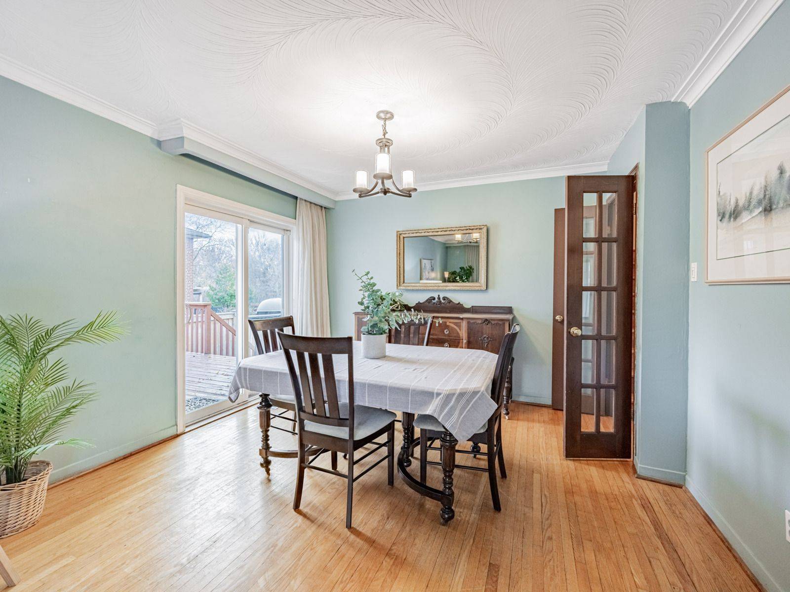 Toronto W10, ON M9W 2P3,19 Pylon PL